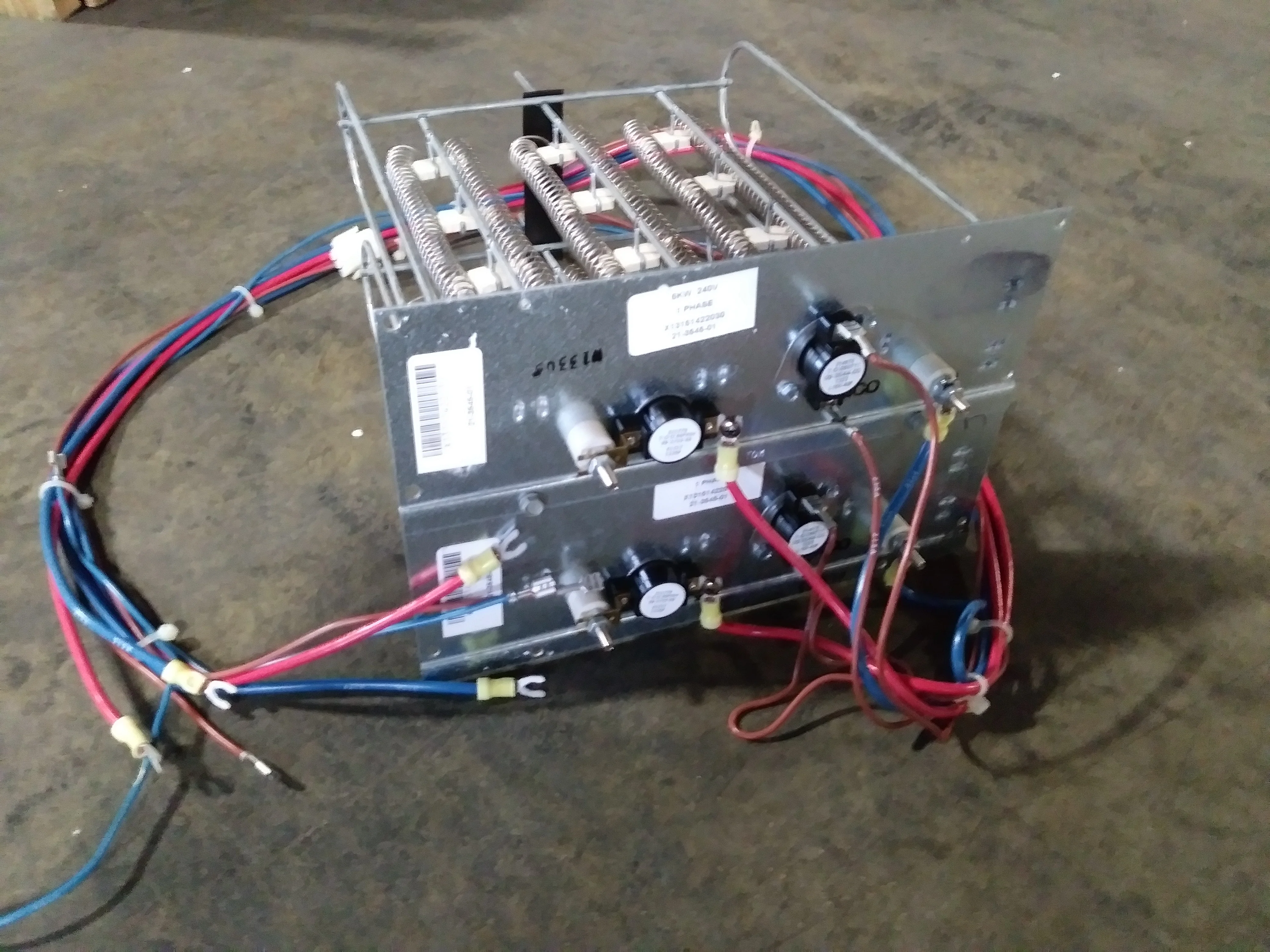 5 kW Dual Electric Heat Kit 208-230/60/1 Amps 36.1/41.7 w/Fuse Panel - Image 3