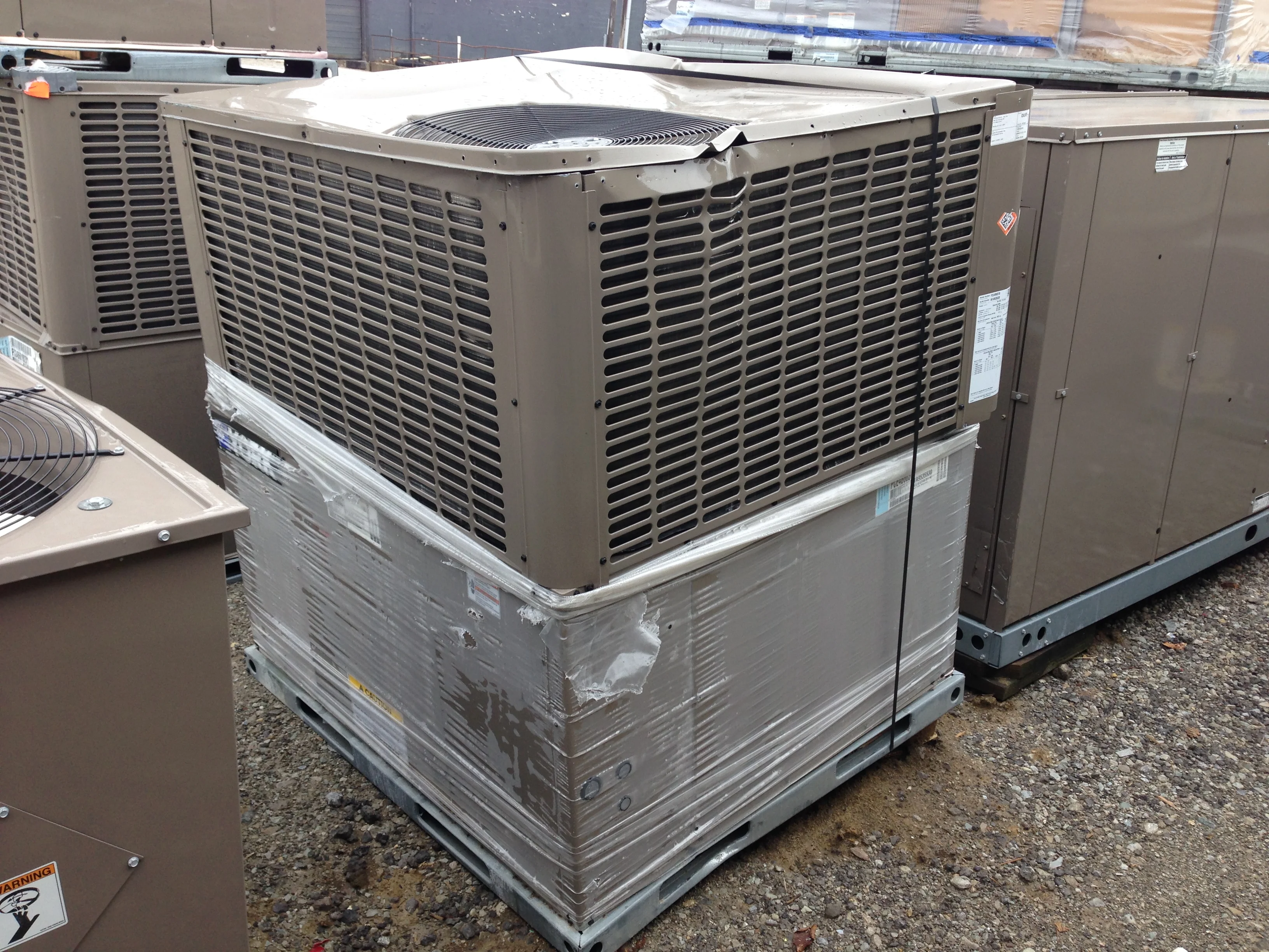 5 Ton Convertible Packaged Air Conditioning Unit, 14 Seer 208-230/60/3 R-410A
