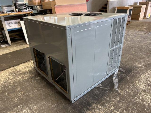 5 Ton Two-Stage Convertible Natural Gas/Electric Packaged Unit, 13.4 SEER2, 208-230/60/1, R410A - Image 2