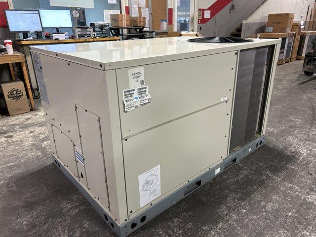 5 Ton Two-Stage Convertible Natural Gas/Electric Packaged Unit, 16.2 SEER2, 460/60/3, R410A - Image 2