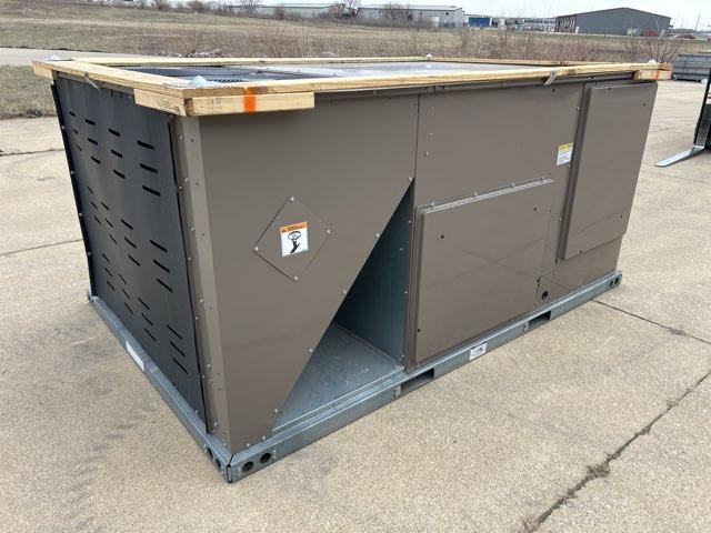 5 Ton Two-Stage Convertible Packaged Air Conditioning Unit, 14.3 SEER, 208-230/60/3, R410A
