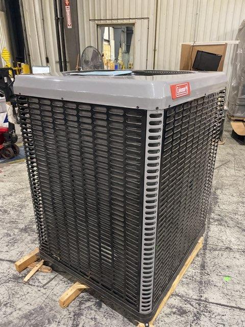 5 Ton Two-Stage Split-System Communicating Compatible Heat Pump 208-230/60/1 R410A 19 SEER - Image 2