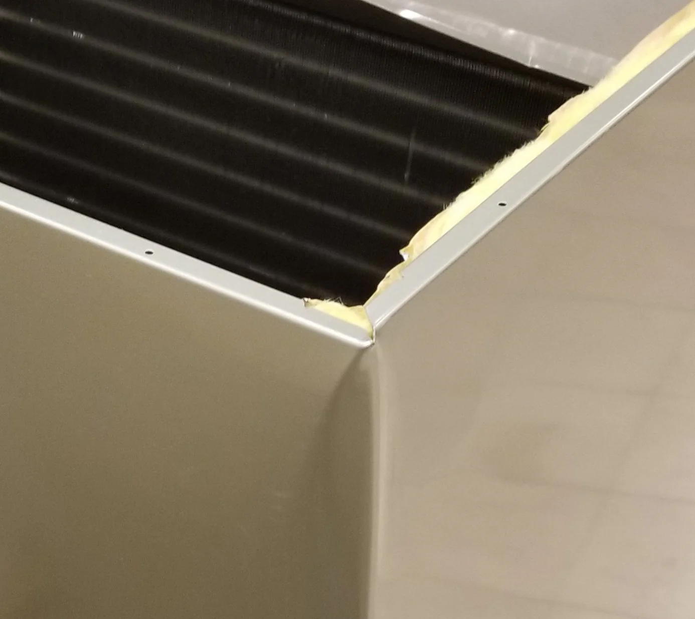 5 Ton Upflow/Downflow Cased N Coil R22 Air Conditioners Only - Image 3