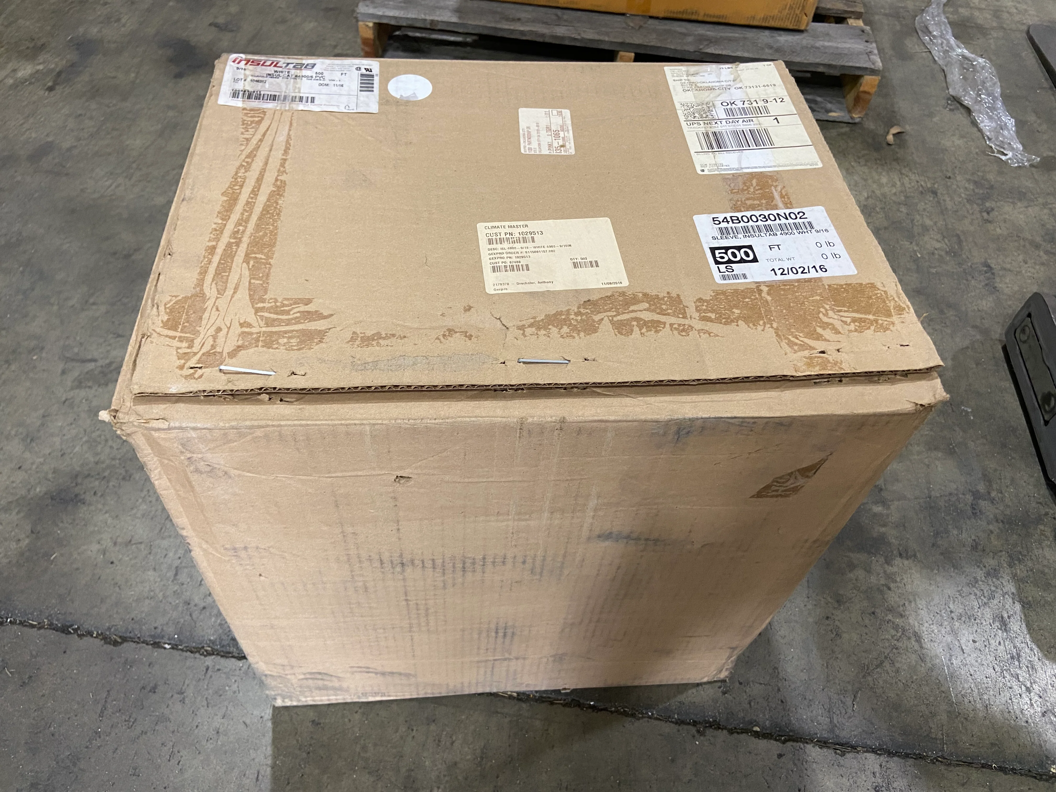 500' PVC Tubing/Sleeve 9/16" 600 Volt White - Image 2