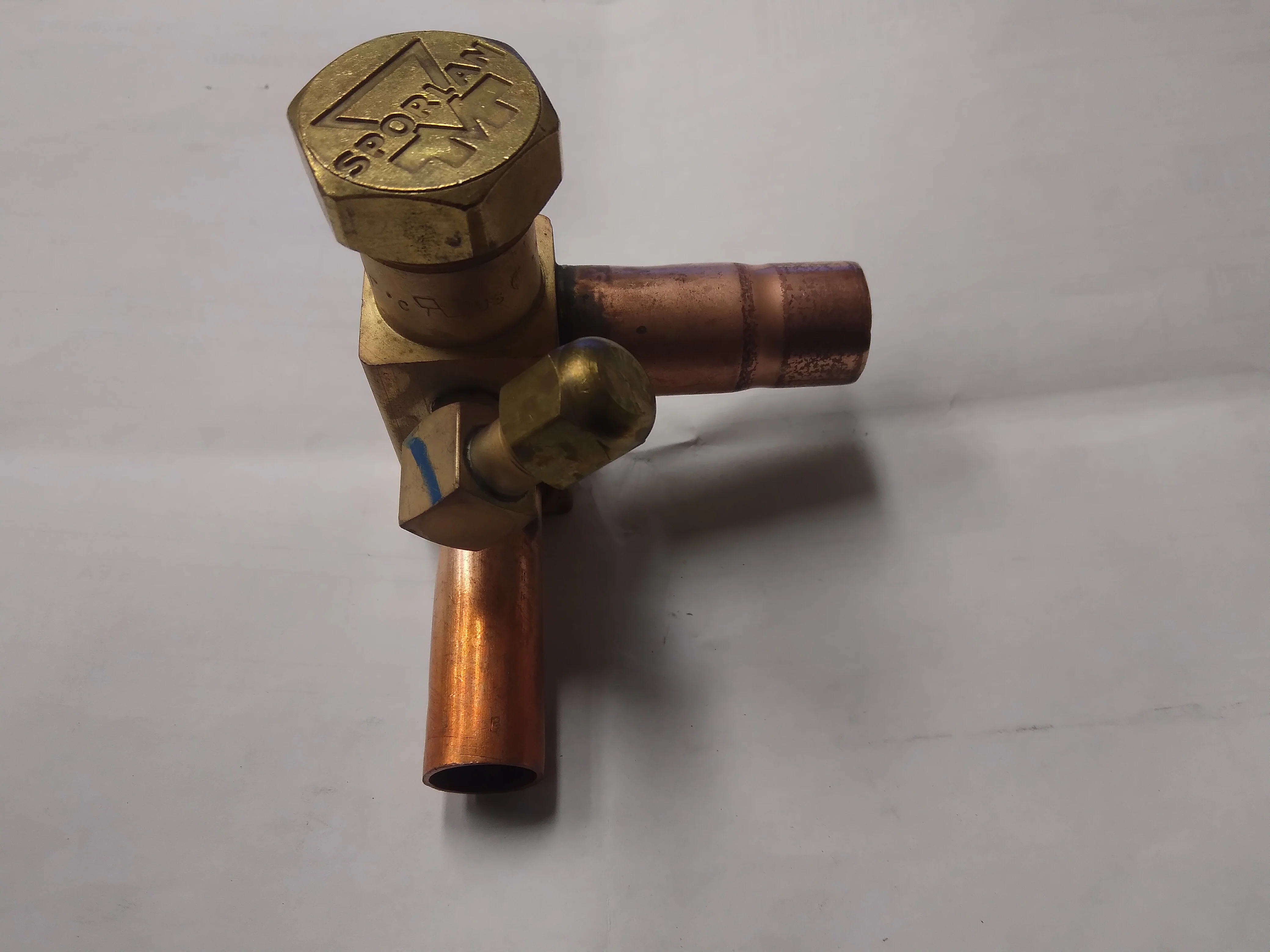 5/8" ODF Service Valve with 1/4" 90 Degree Access Port - Image 2