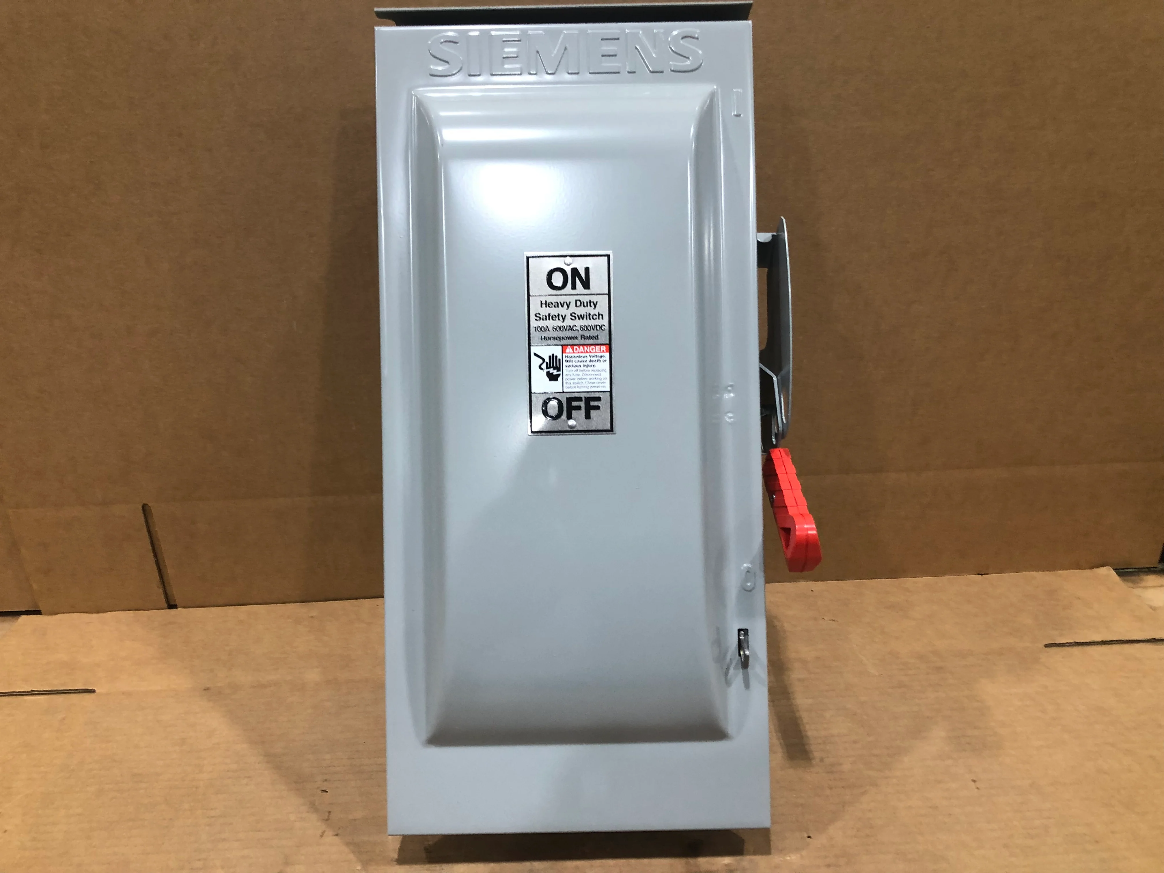 600 VAC 100 Amp 3 Pole Heavy Duty Safety Switch - Image 6