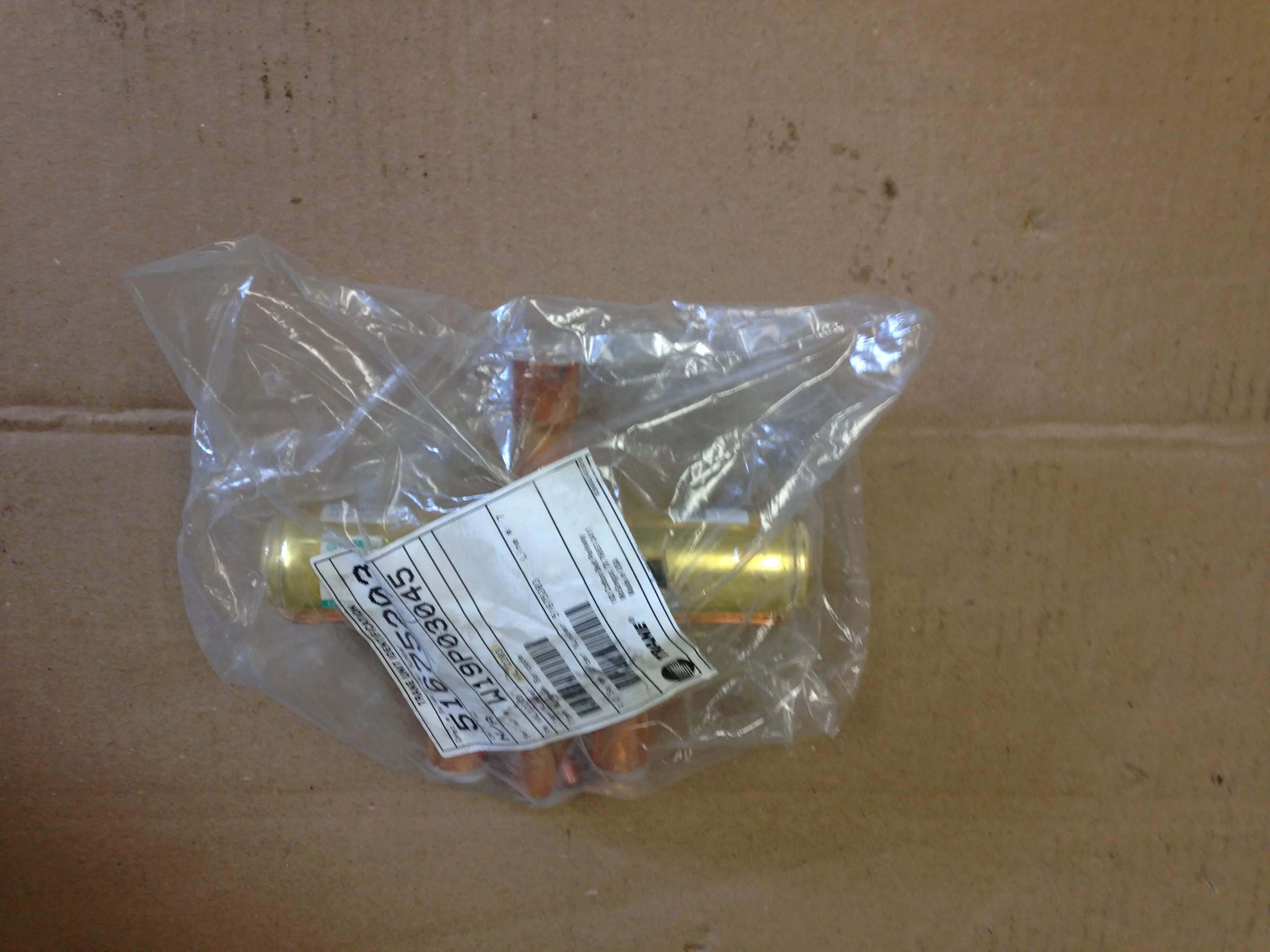 7/8" X 7/8" Reversing Valve w/Solenoid - Image 8