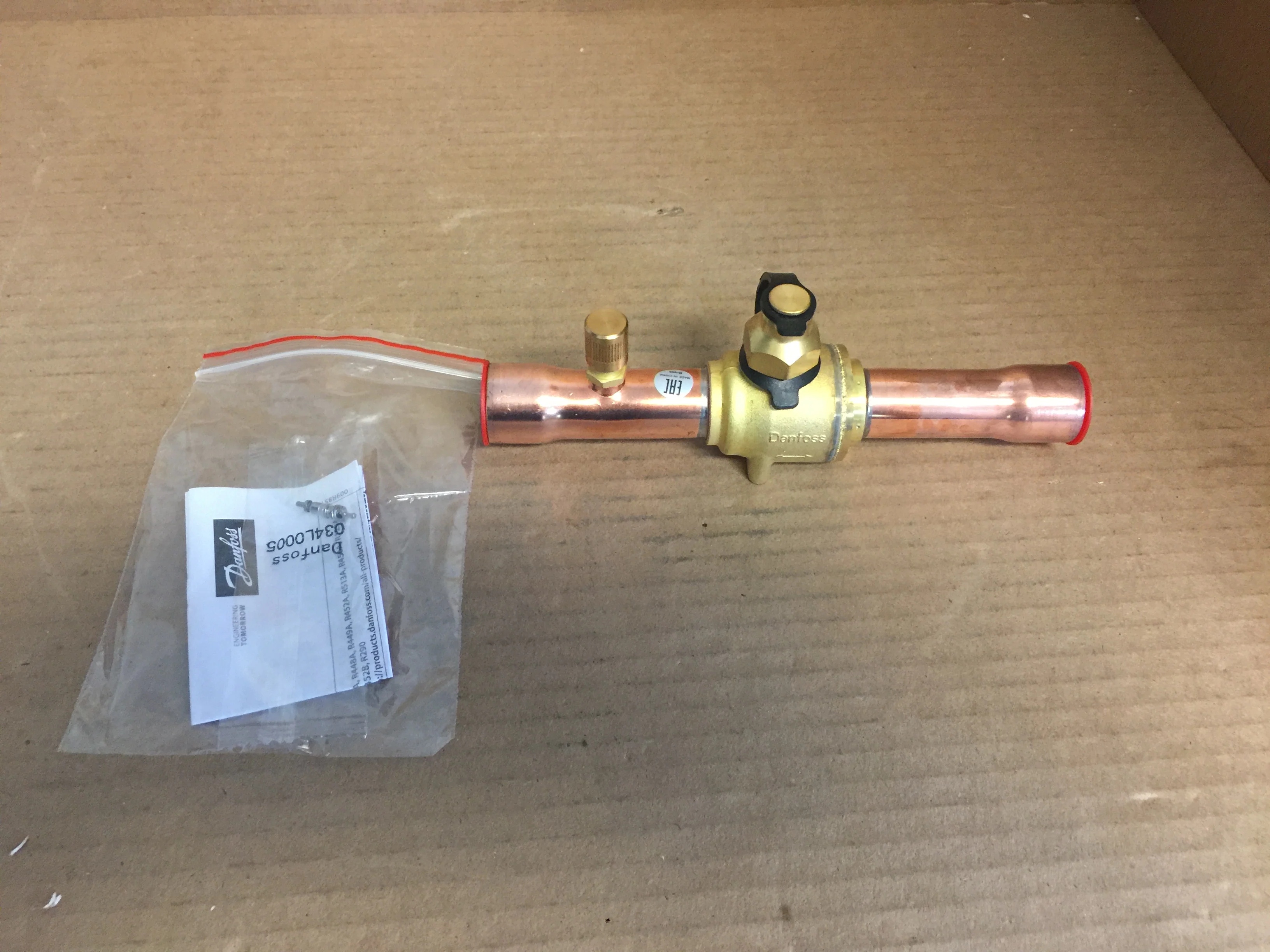 7/8" Shut Off Ball Valve with Port - Image 6