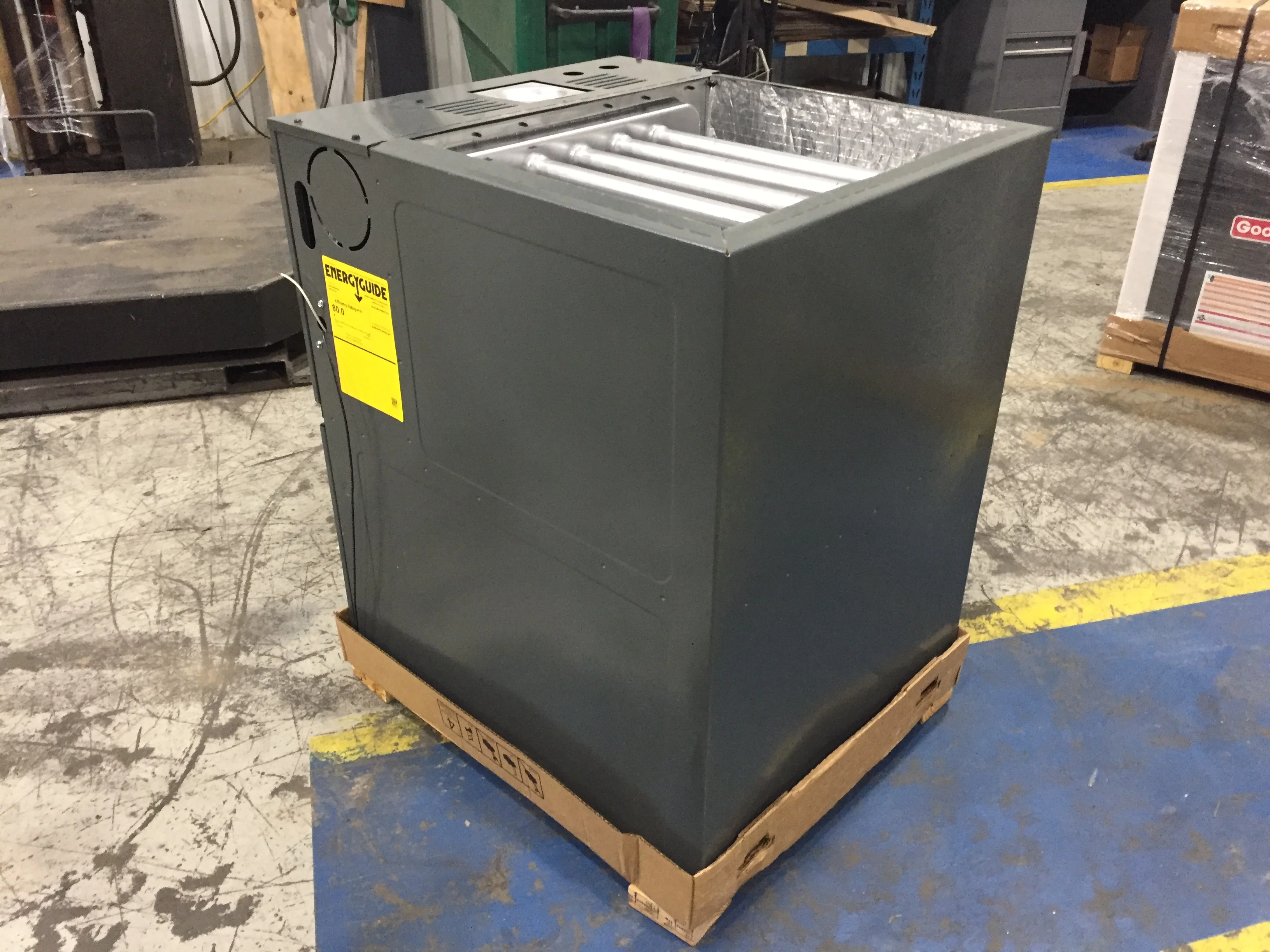 80,000 BTU 2 Stage Upflow/Horizontal Comm Compatible ECM Variable Speed Gas Furnace; 80%, 115/60/1 - Image 4