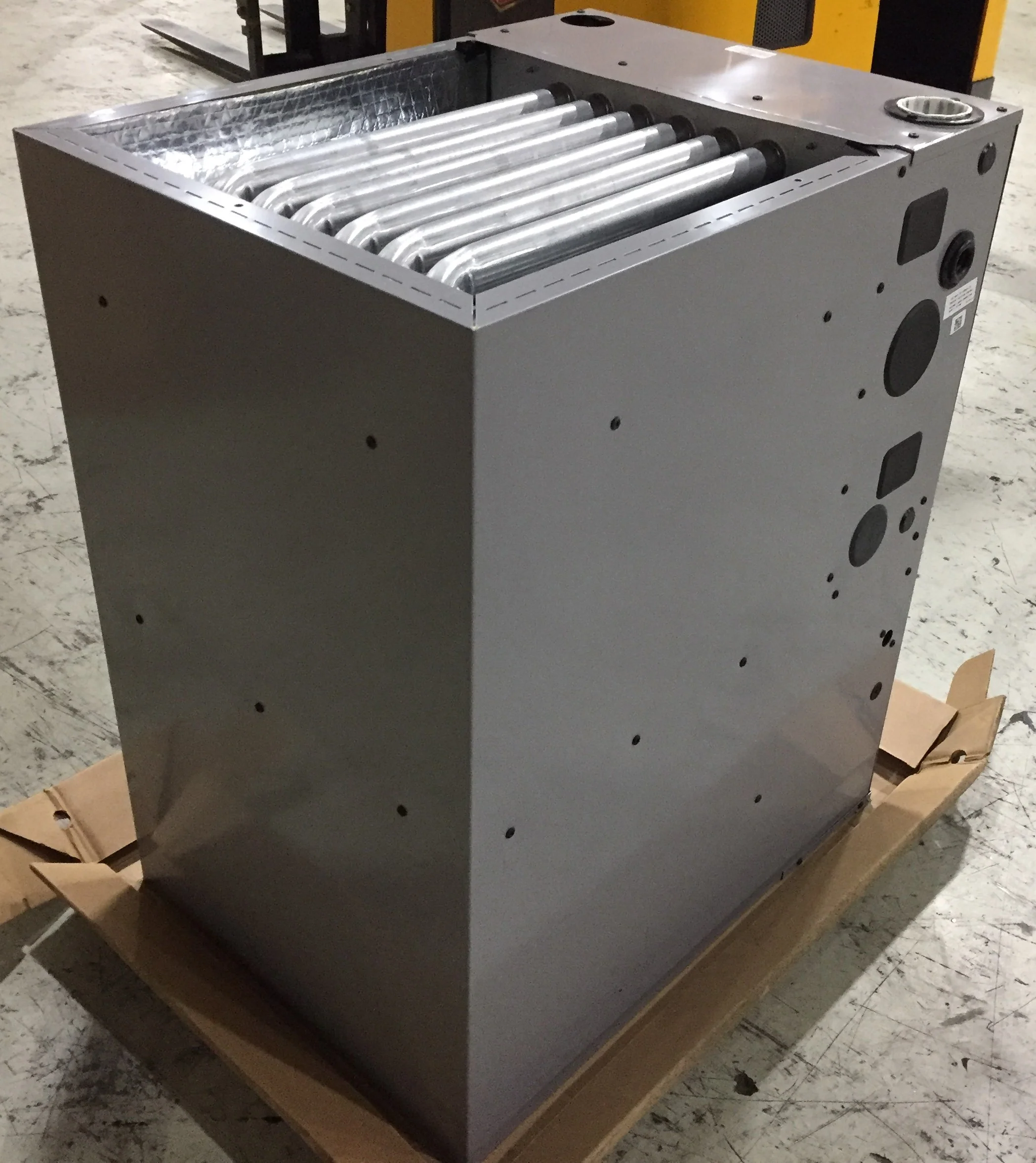84000 BTU Two-Stage Communicating Compatiable Downflow/Horizontal ECM Variable Speed Gas Furnace 97% - Image 4