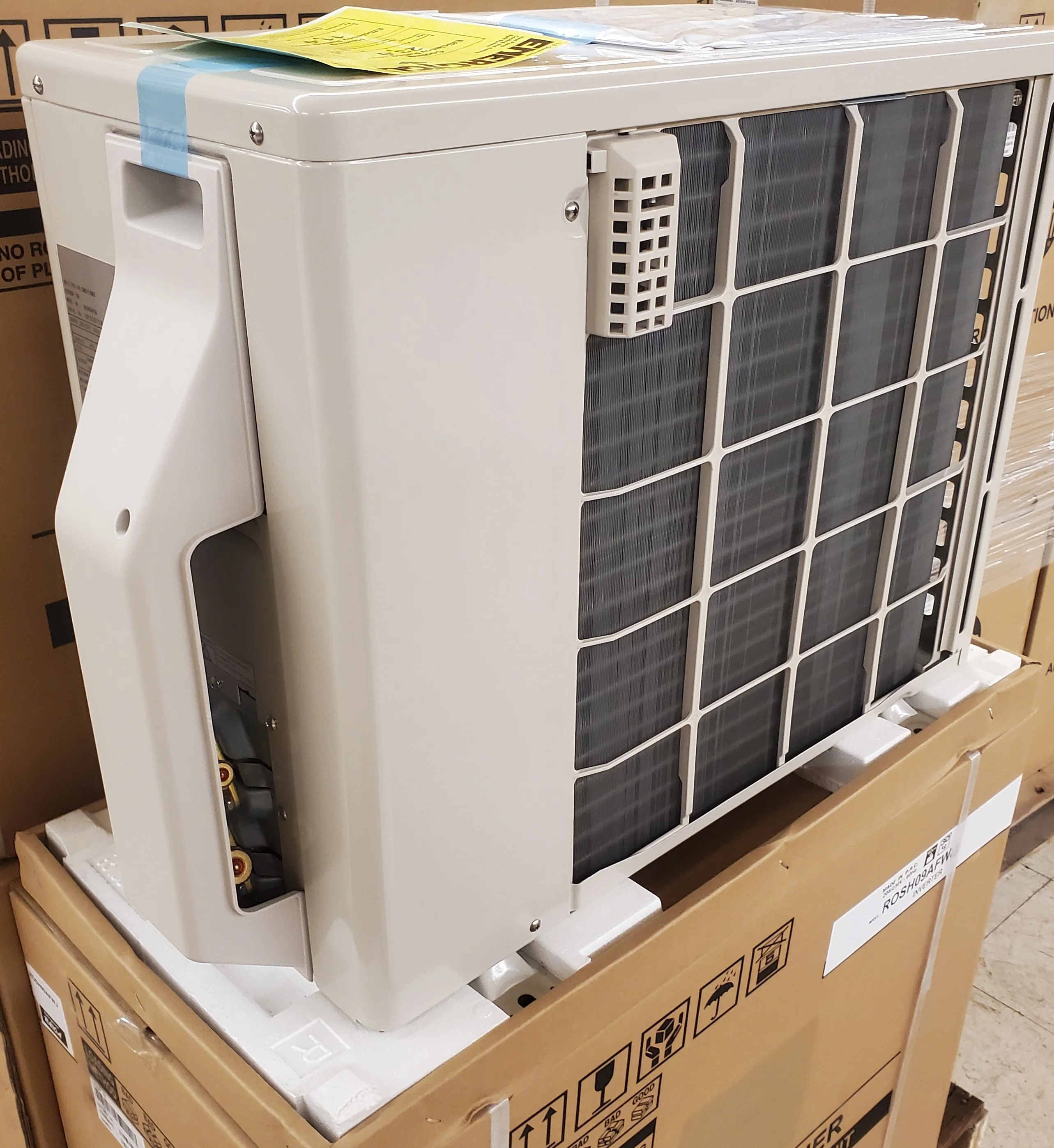 9,000 BTU Classic Plus Series Single-Zone Inverter Outdoor Mini-Split Heat Pump Unit - Image 4