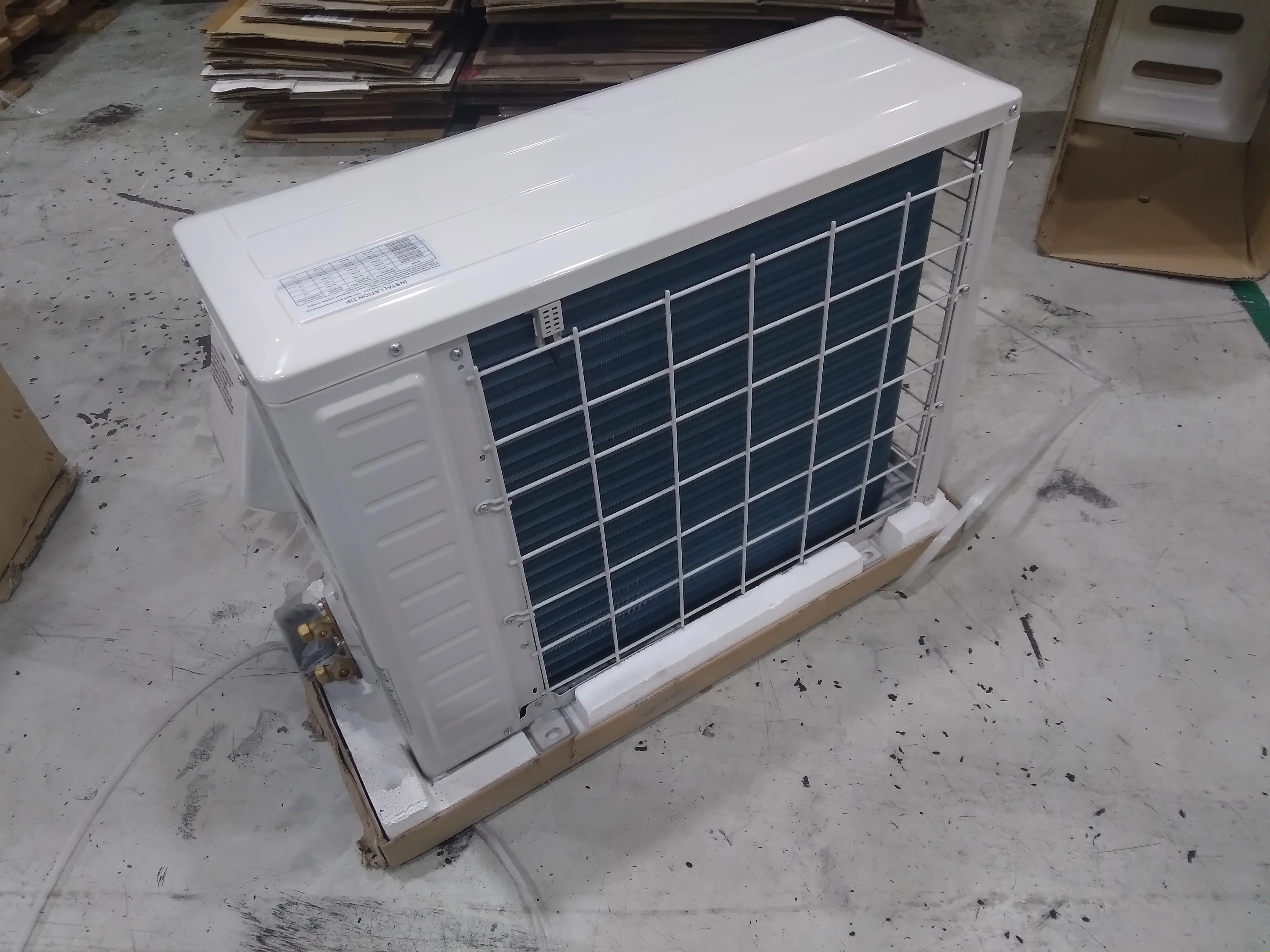 9,000 BTU Novus Series Single Zone Outdoor Mini-Split Heat Pump 115/60/1 20 Seer R-410A - Image 3