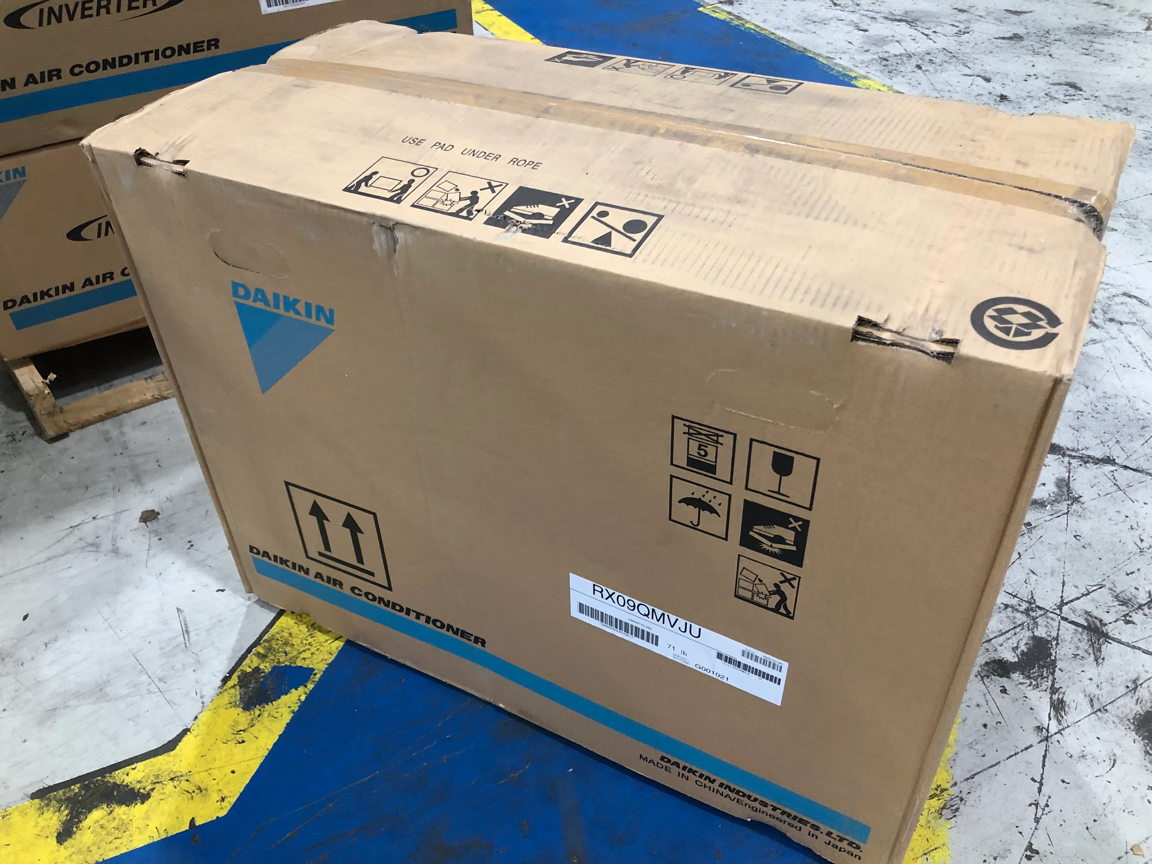 9,000 BTU Outdoor Mini-Split Inverter Heat Pump Unit, 19 SEER 208-230/60/1 R-410A - Image 6