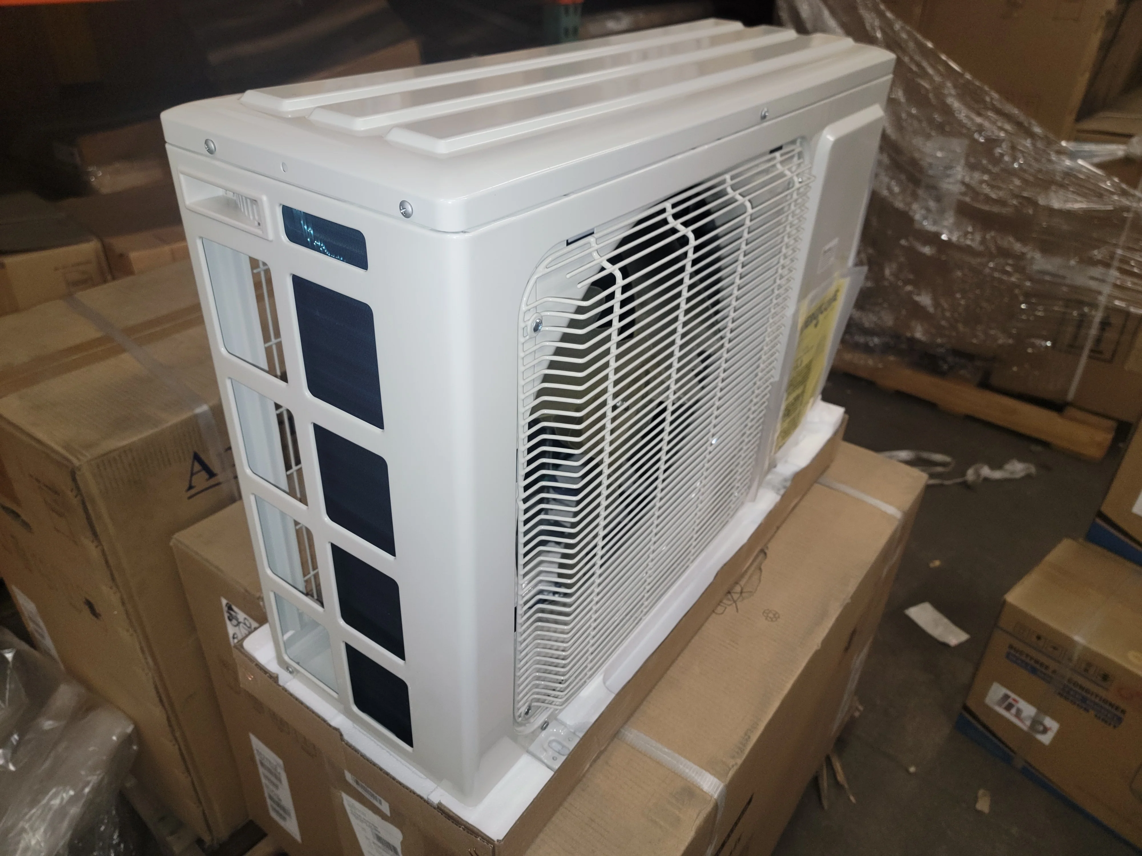 9,000 BTU Single Zone Inverter Outdoor Mini-Split Heat Pump Unit, 15 SEER 208-230/60/1 R-410A - Image 3