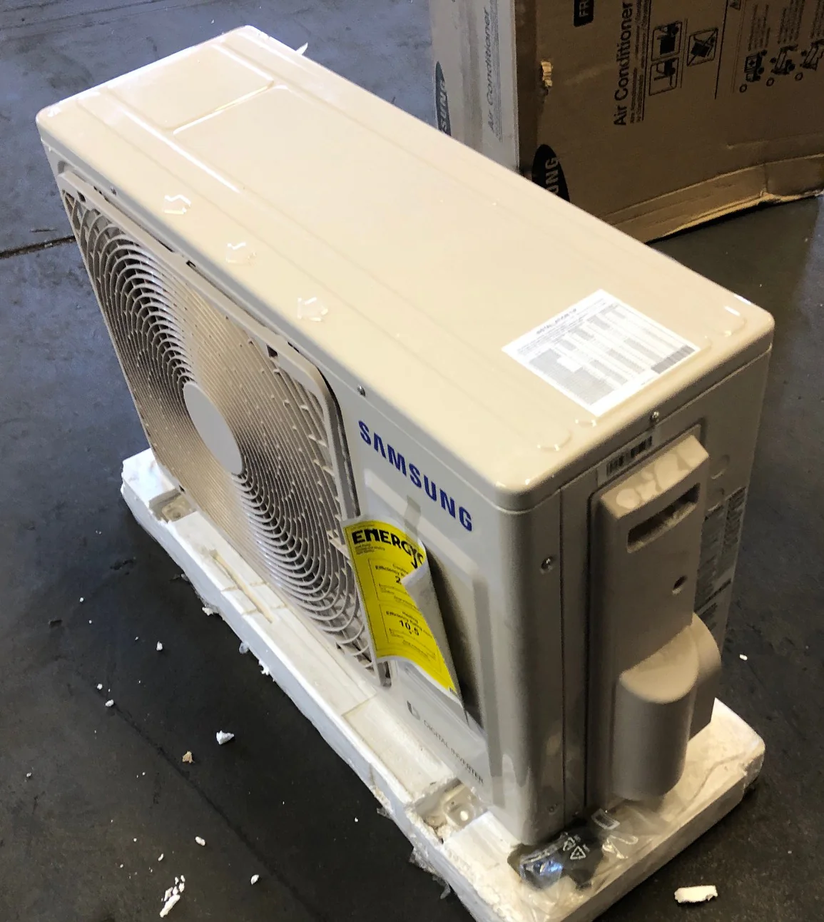 9,000 Btu Single Zone Outdoor Mini-Split Digital Inverter Heat Pump, 23 Seer 208-230/60/1 R-410A - Image 3