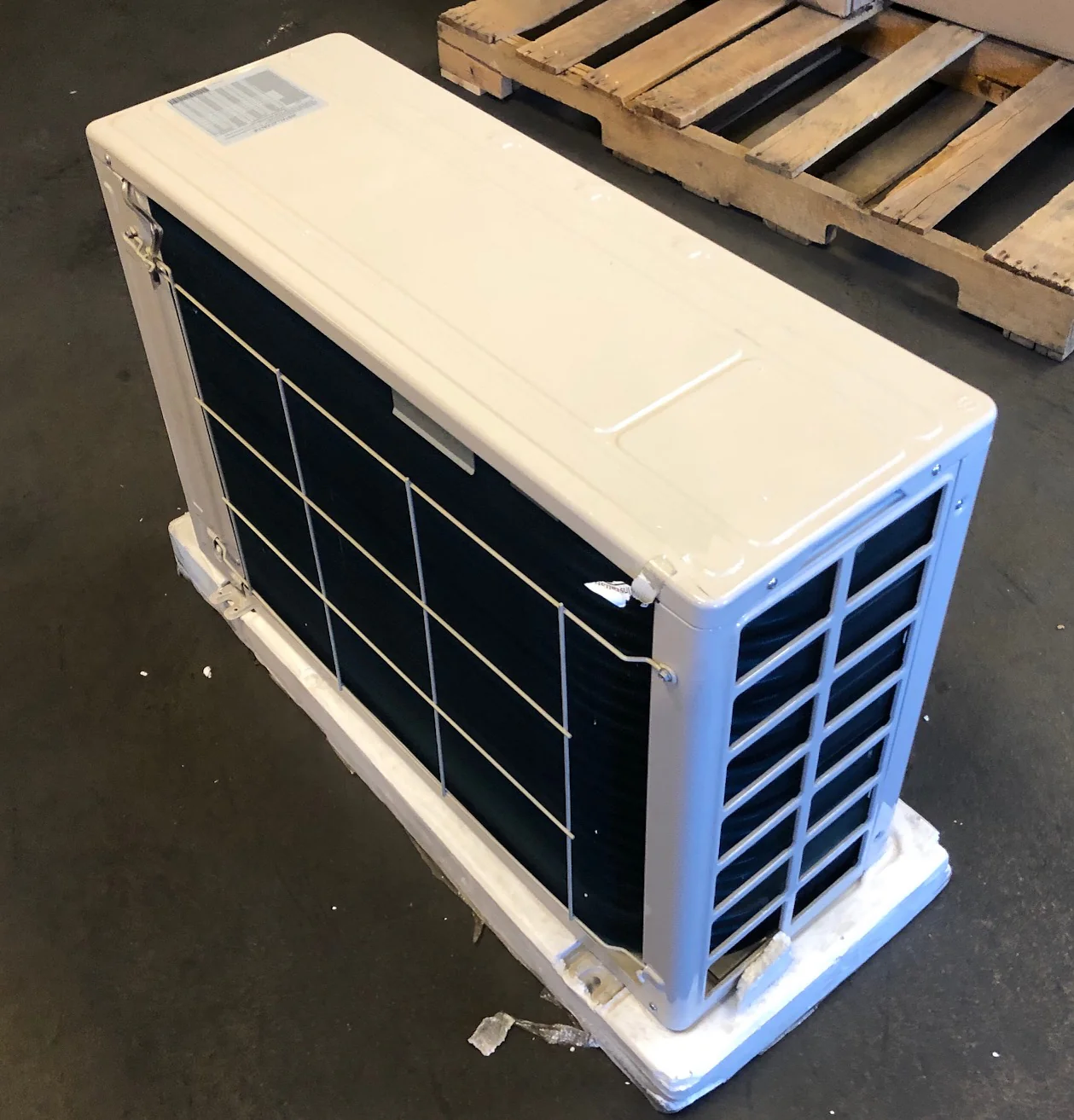 9,000 Btu Single Zone Outdoor Mini-Split Digital Inverter Heat Pump, 23 Seer 208-230/60/1 R-410A - Image 4