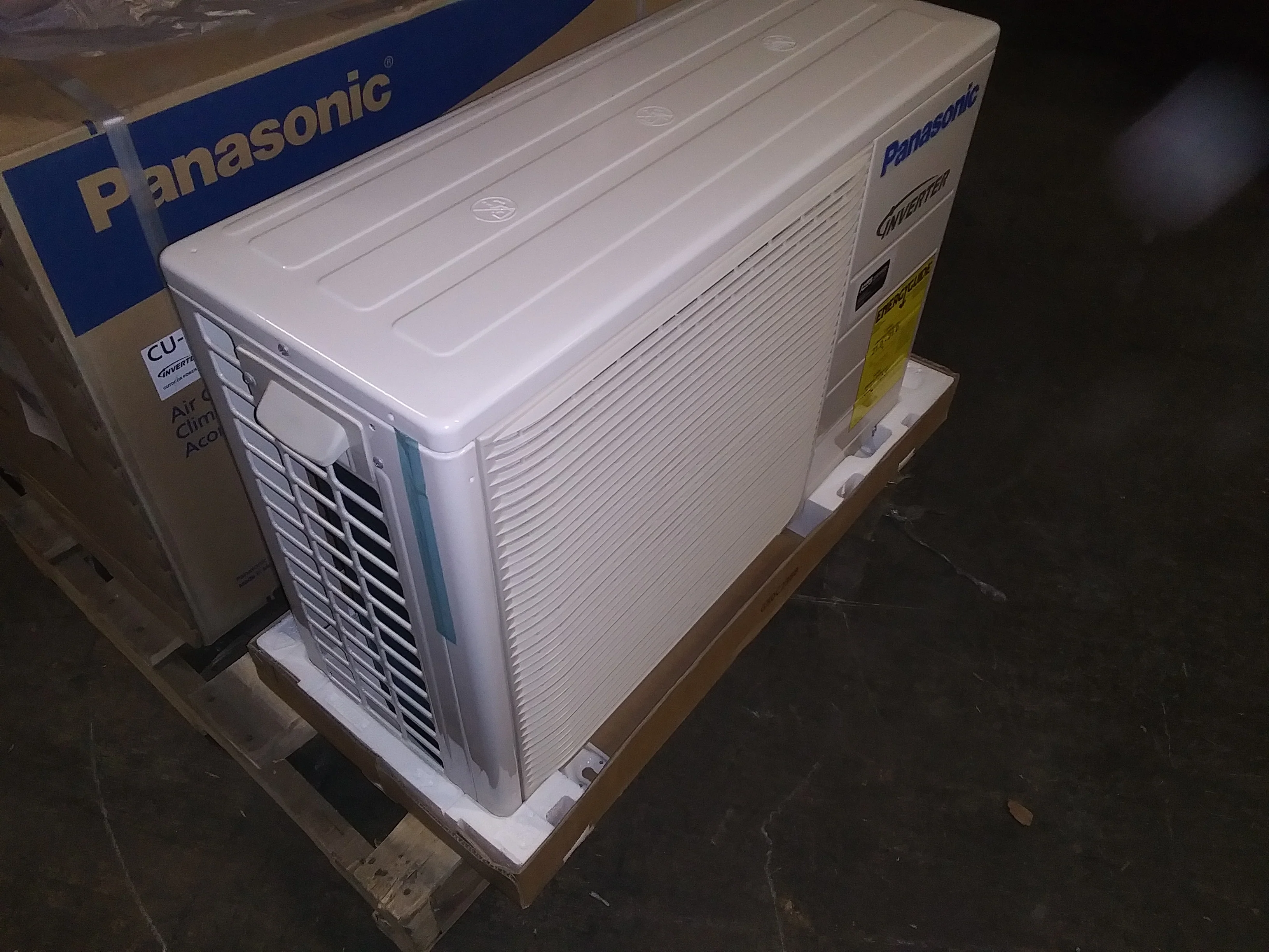 9,000 BTU Single-Zone Inverter Outdoor Heat Pump Mini-Split Unit 21 SEER 208-230/60/1 R-410A - Image 3