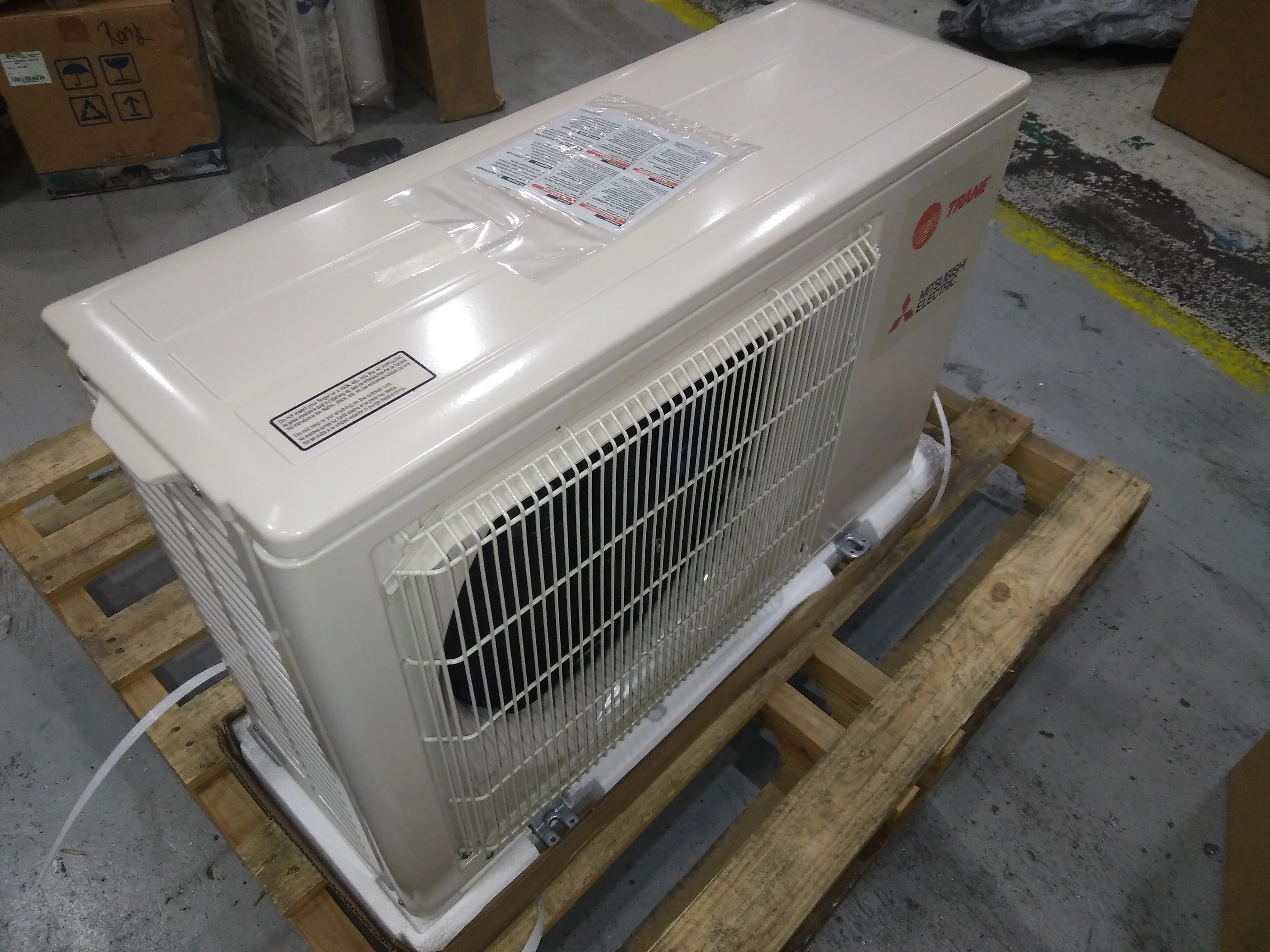 9,000 BTU Single-Zone Inverter Outdoor Heat Pump Mini Split Unit, 24.6 SEER 208-230/60/1 R-410A - Image 2