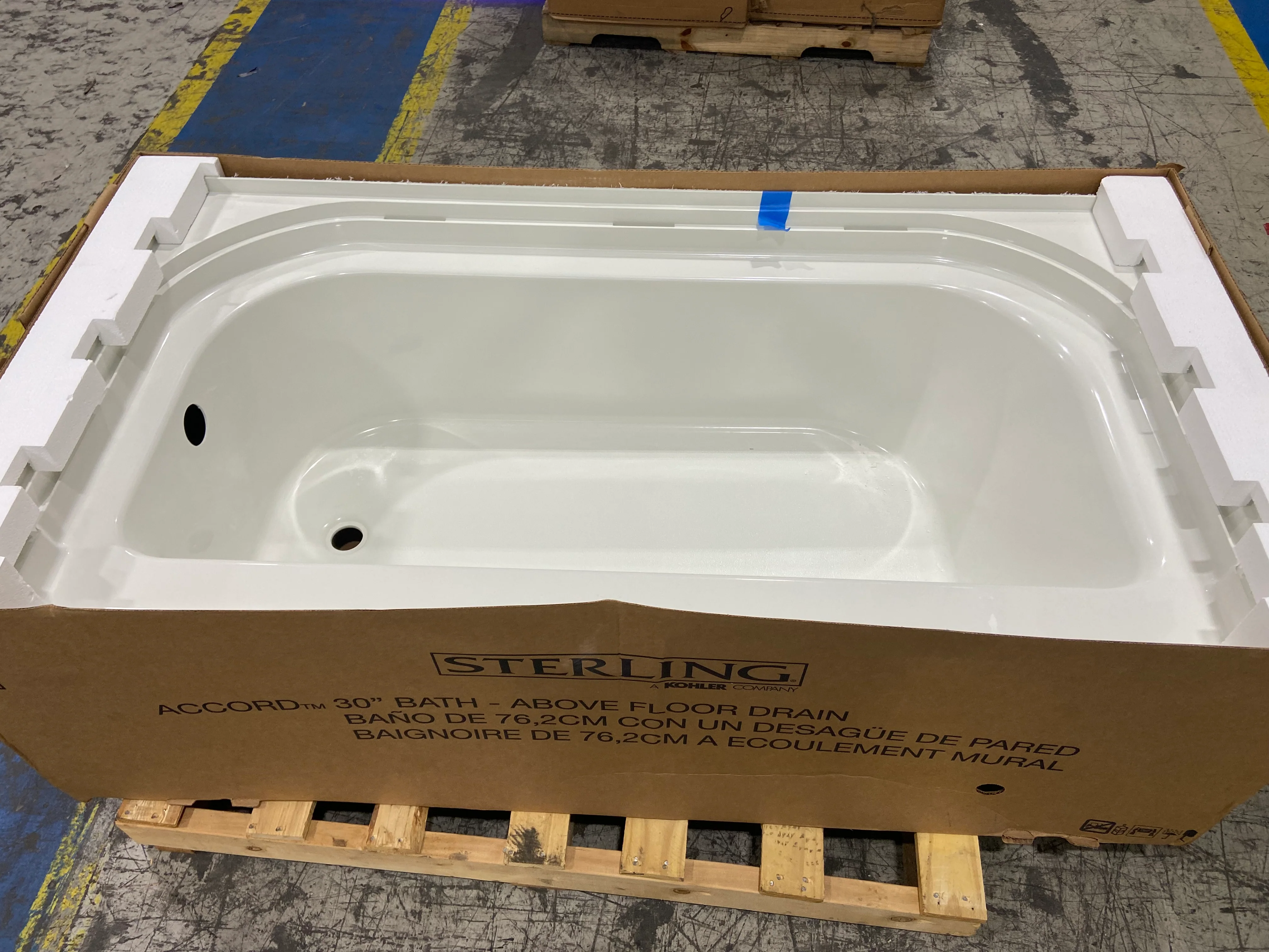 Accord 60 x 30" Soaker Alcove Bathtub With Left Hand Drain" - Image 2