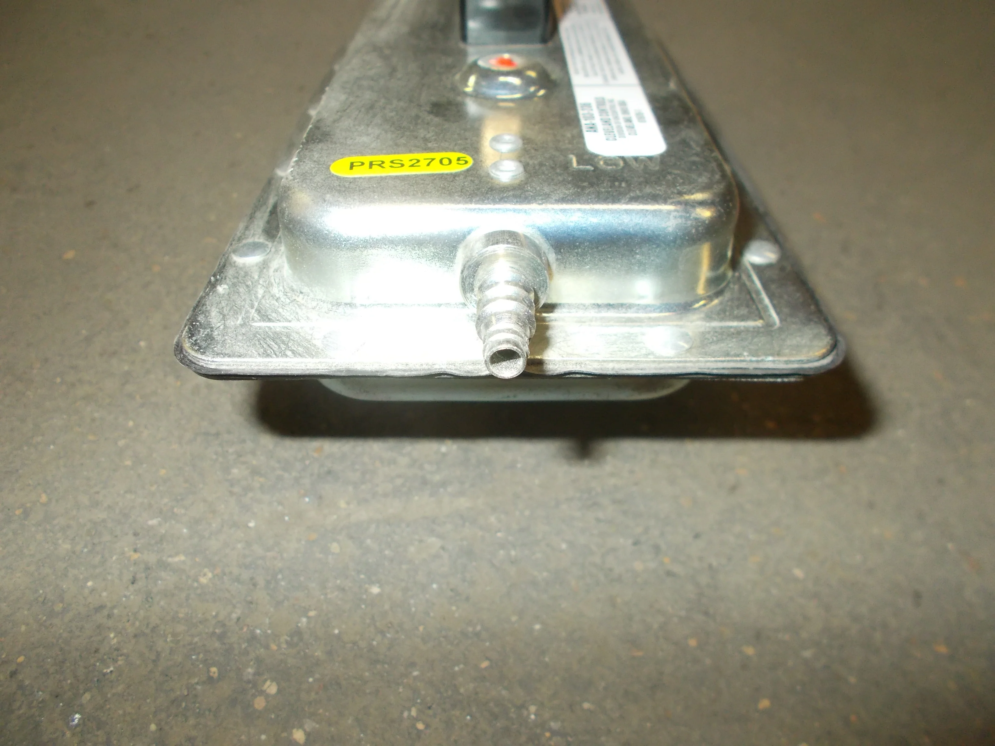 ANA Series Air Pressure Switch 0.05 (+-) 0.02 to 12.0" W.C. - Image 3