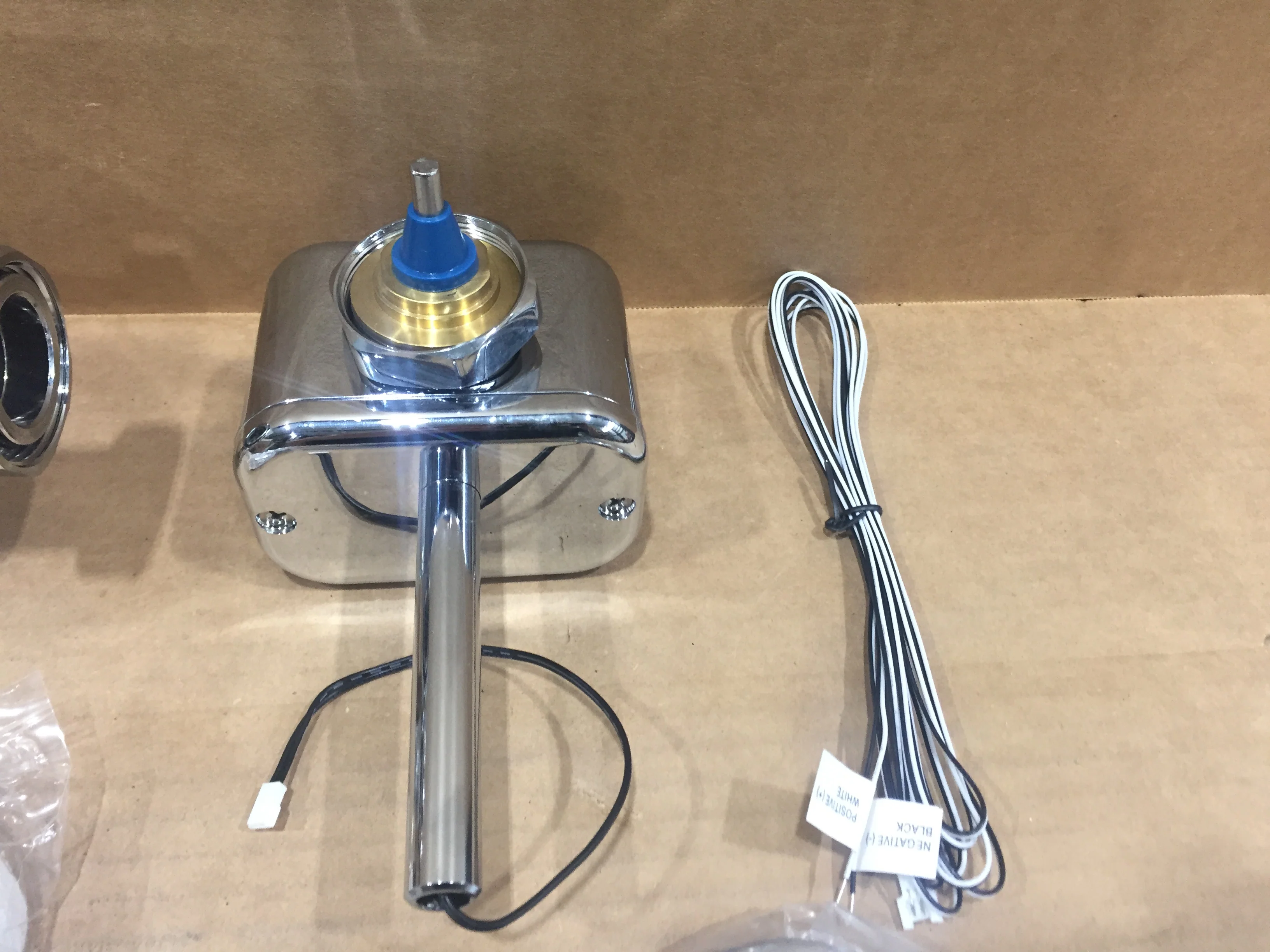 Aquasense Exposed Diaphragm Urinal Flush Valve With Hardwired Automatic Sensor - Image 6