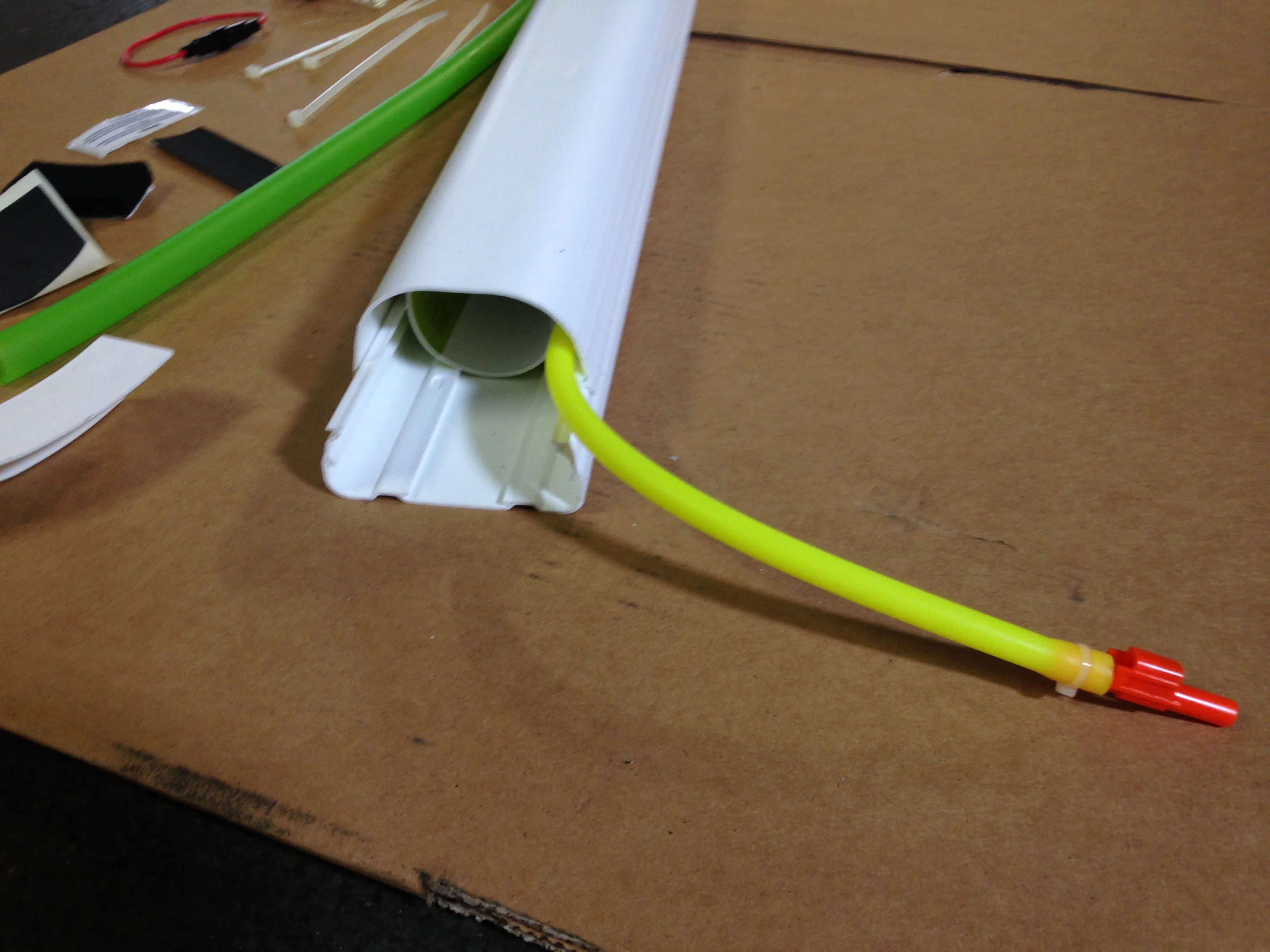 Mini-Lime Univolt Pump with Fortress White Duct; 250V - Image 3