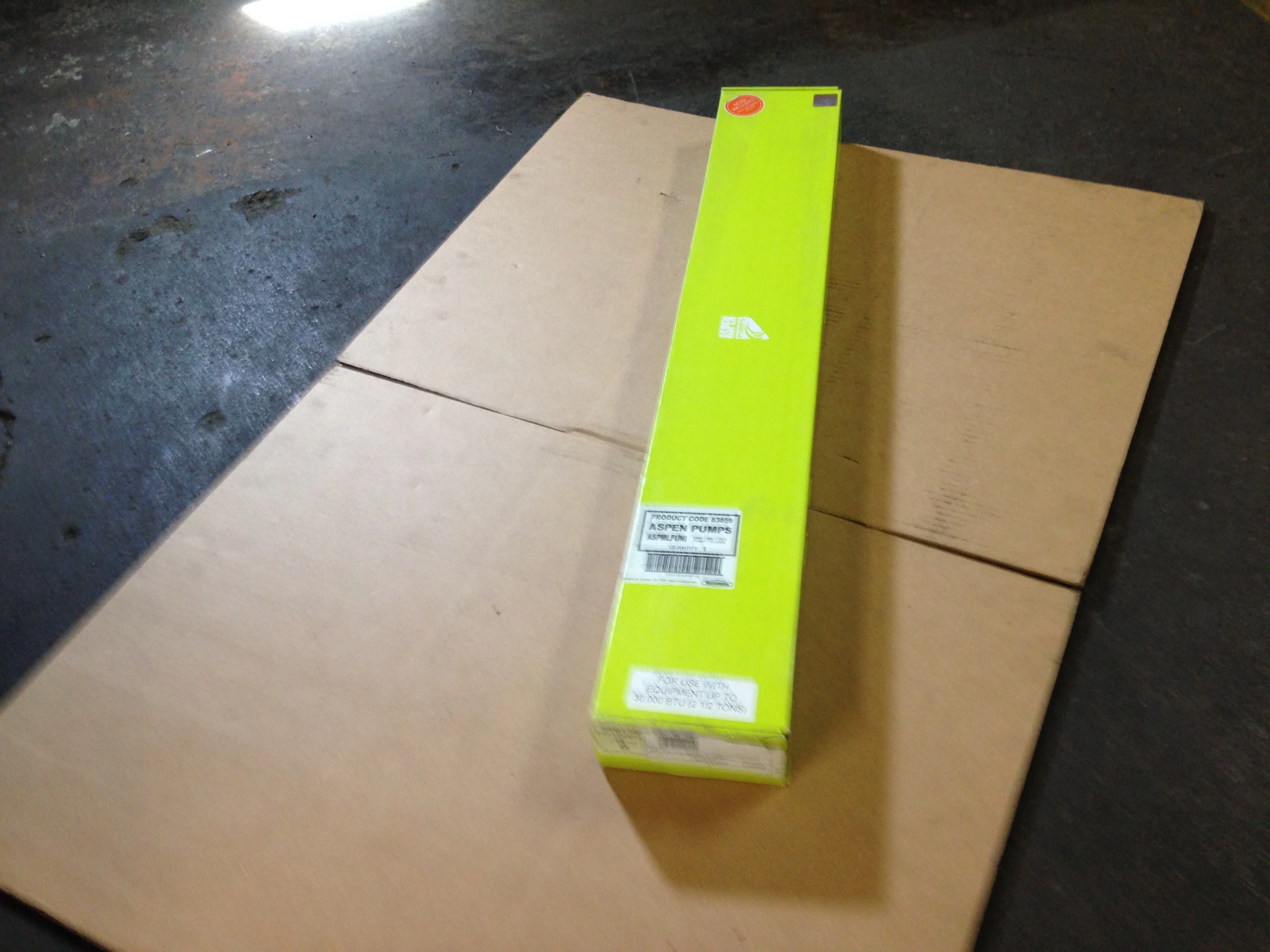 Mini-Lime Univolt Pump with Fortress White Duct; 250V - Image 6