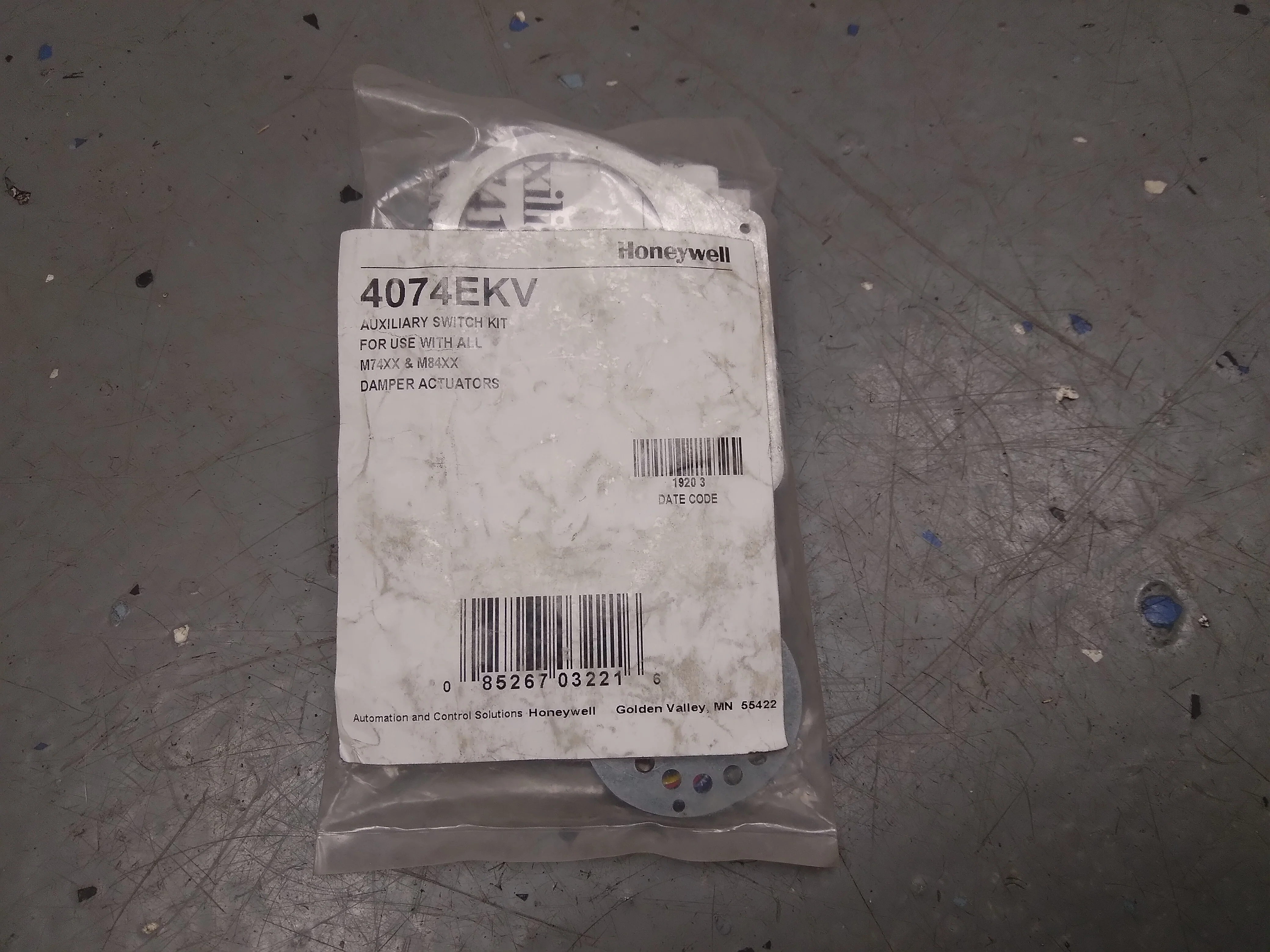 Auxillary Switch Kit For Use With All M74XX And M84XX Damper Actuators - Image 5