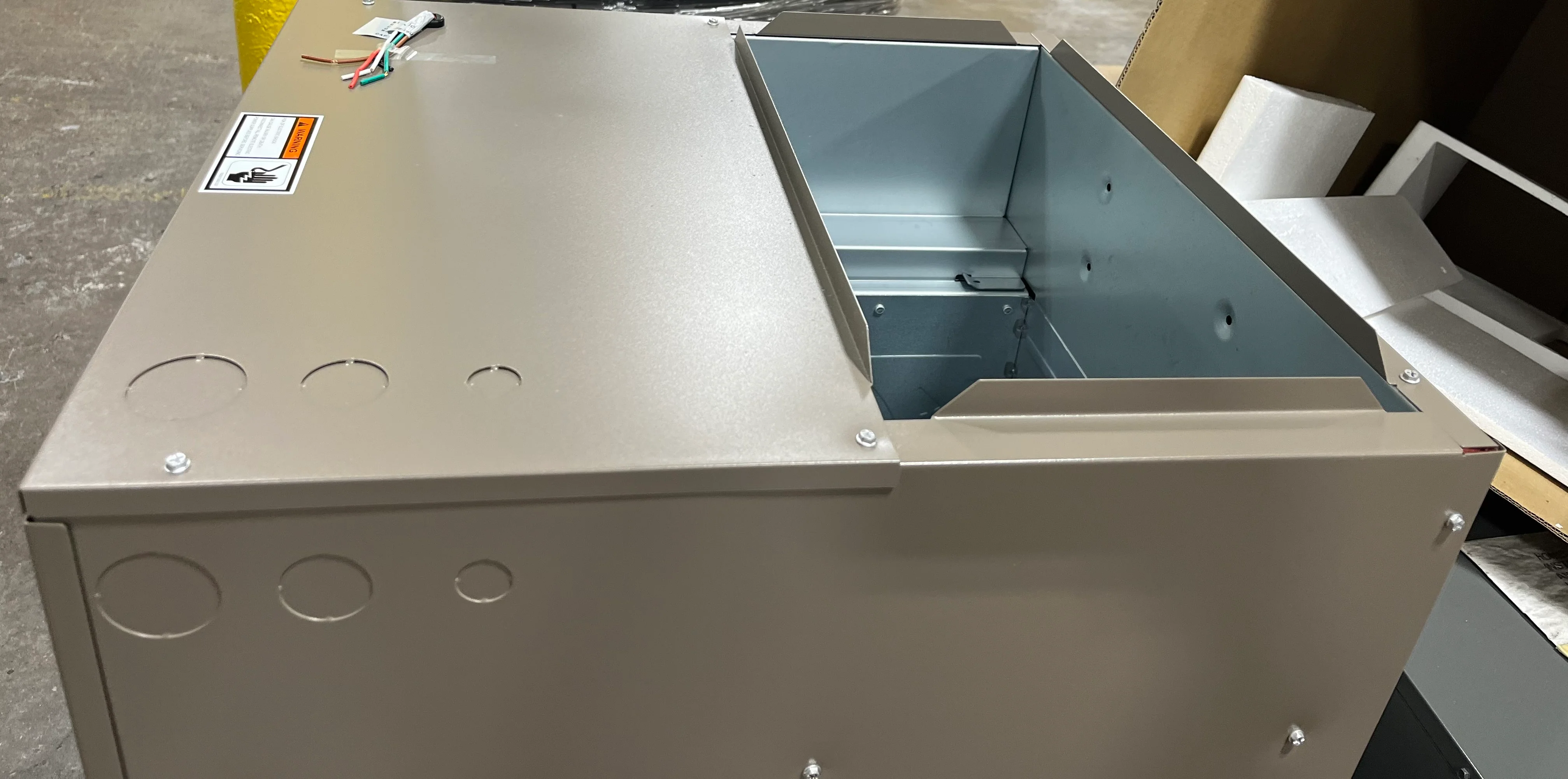 BOSCH BVA-60WN1-M18 5 TON AC/HP CONSTANT MULTI-SPEED ECM UPFLOW/HORIZONTAL FANCOIL 240/60/1 SEER-20 - Image 4