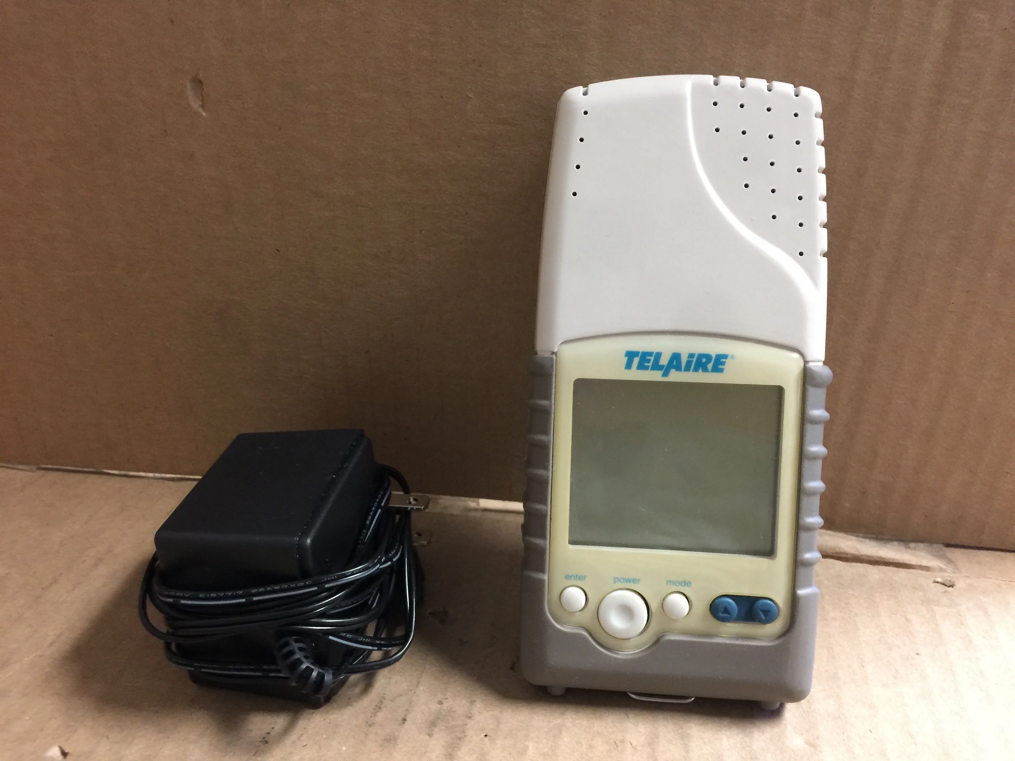 Carbon Dioxide & Temperature Monitor