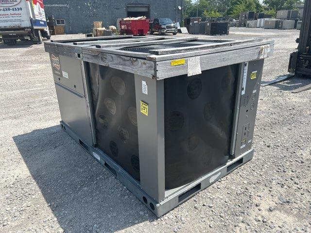 COMMERCIAL 3 Ton Two-Stage Convertible Natural Gas/Electric Packaged Unit, 14 SEER, 460/60/3, R410A - Image 4