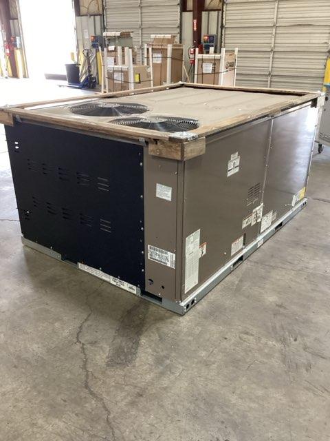 Commercial 6 Ton 2-Stage Convertible Natural Gas/Electric Packaged Unit, 12 EER, 208-230/60/3, R410A - Image 2