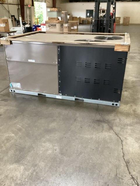 Commercial 6 Ton 2-Stage Convertible Natural Gas/Electric Packaged Unit, 12 EER, 208-230/60/3, R410A - Image 4