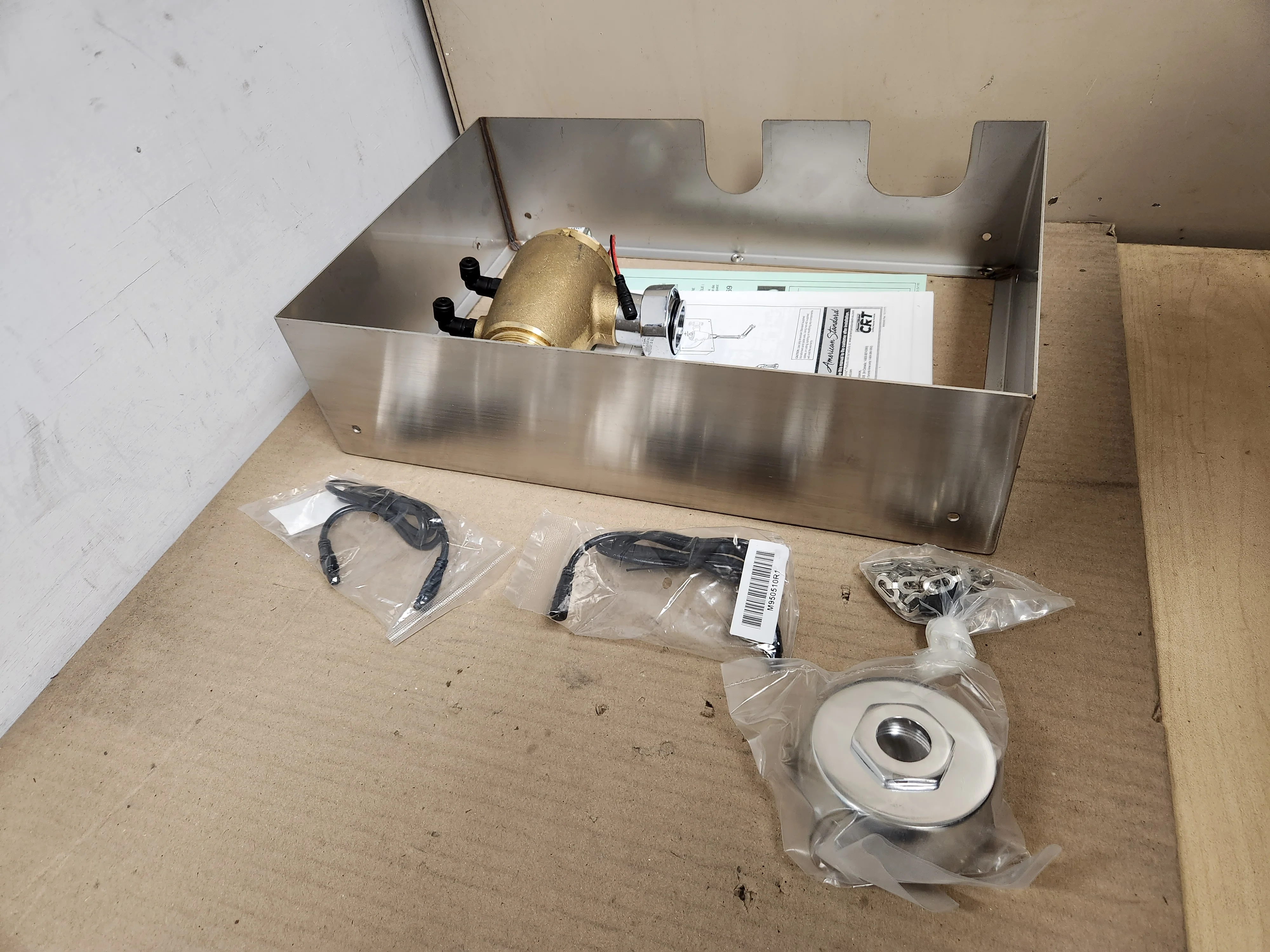 Concealed Urinal Electric Connection Flushometer - Image 3