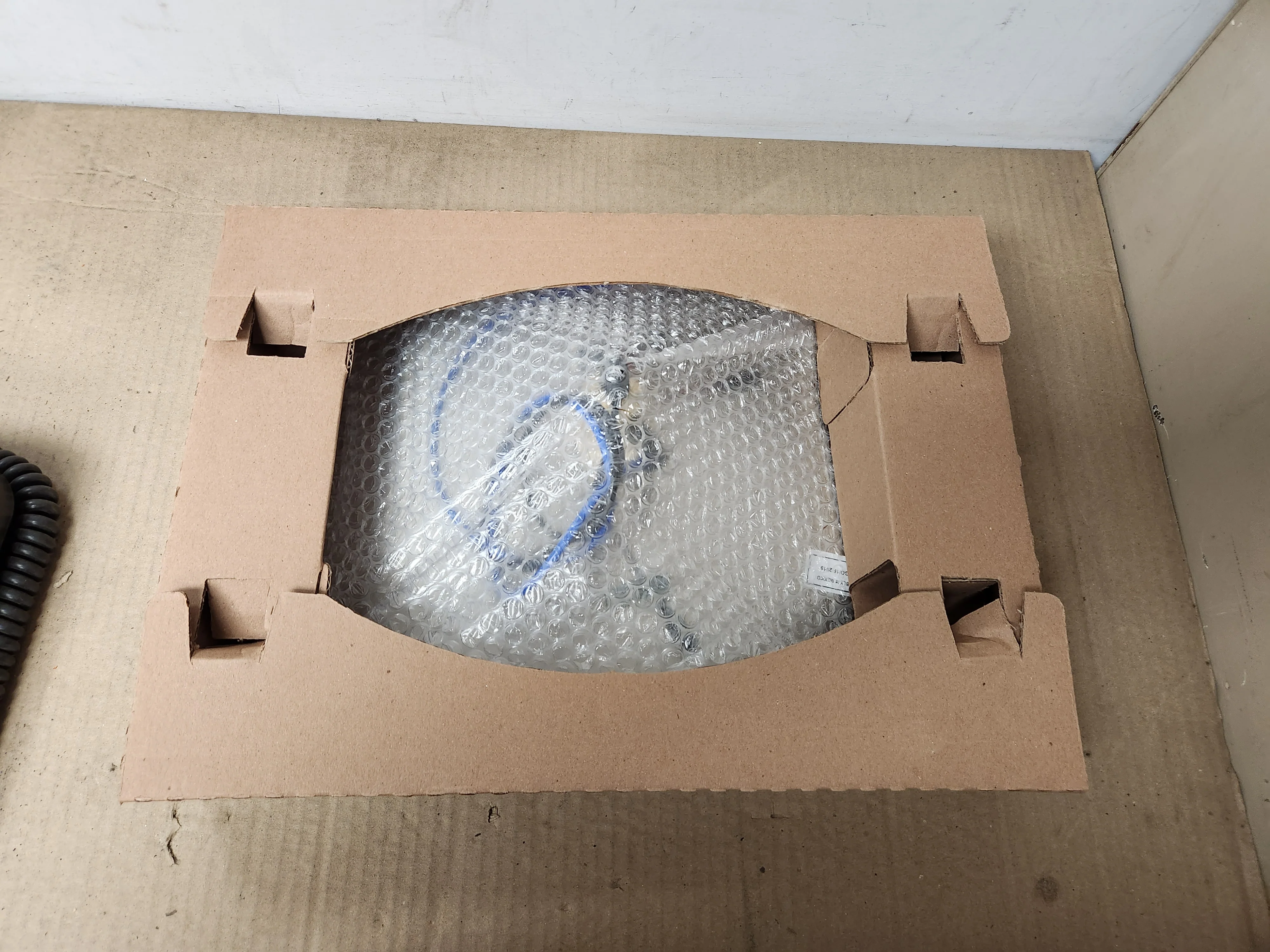 Concealed Urinal Electric Connection Flushometer - Image 6
