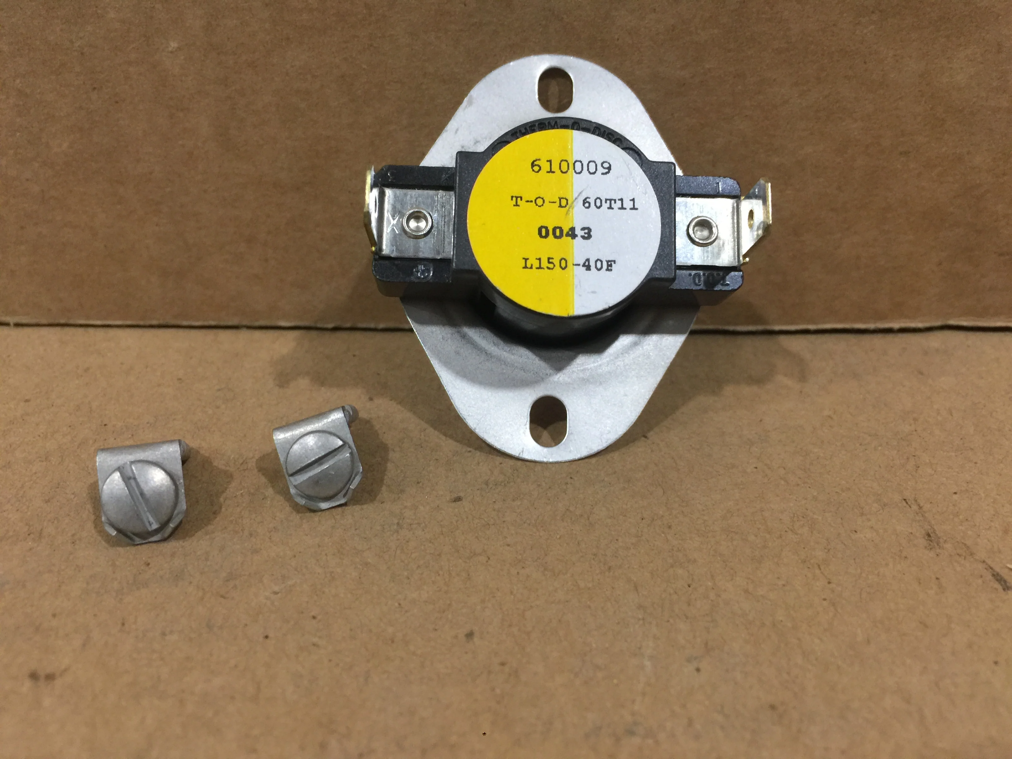 Control; Temp, Snap Disc Fan Control; SPST, Open 130 Deg F, Close at 150 Deg F