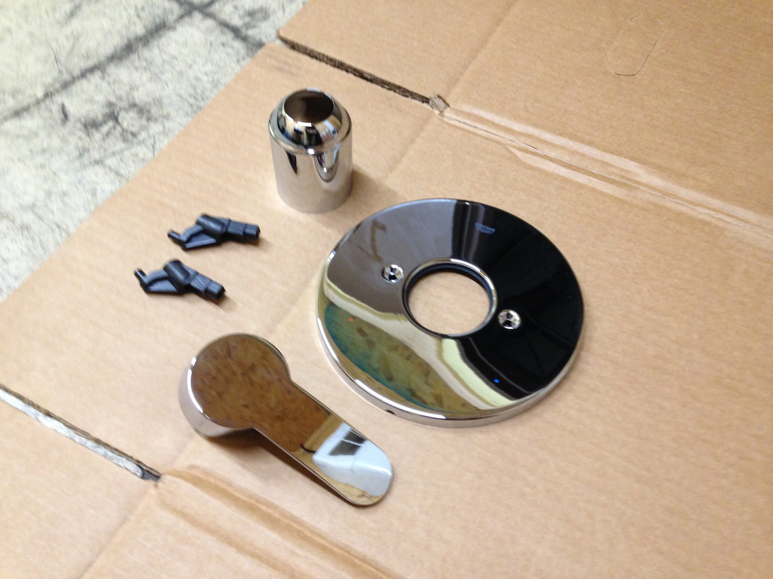 Eurostyle Cosmopolitan Chrome Pressure Balance Trim Kit; Trim Only - Image 3