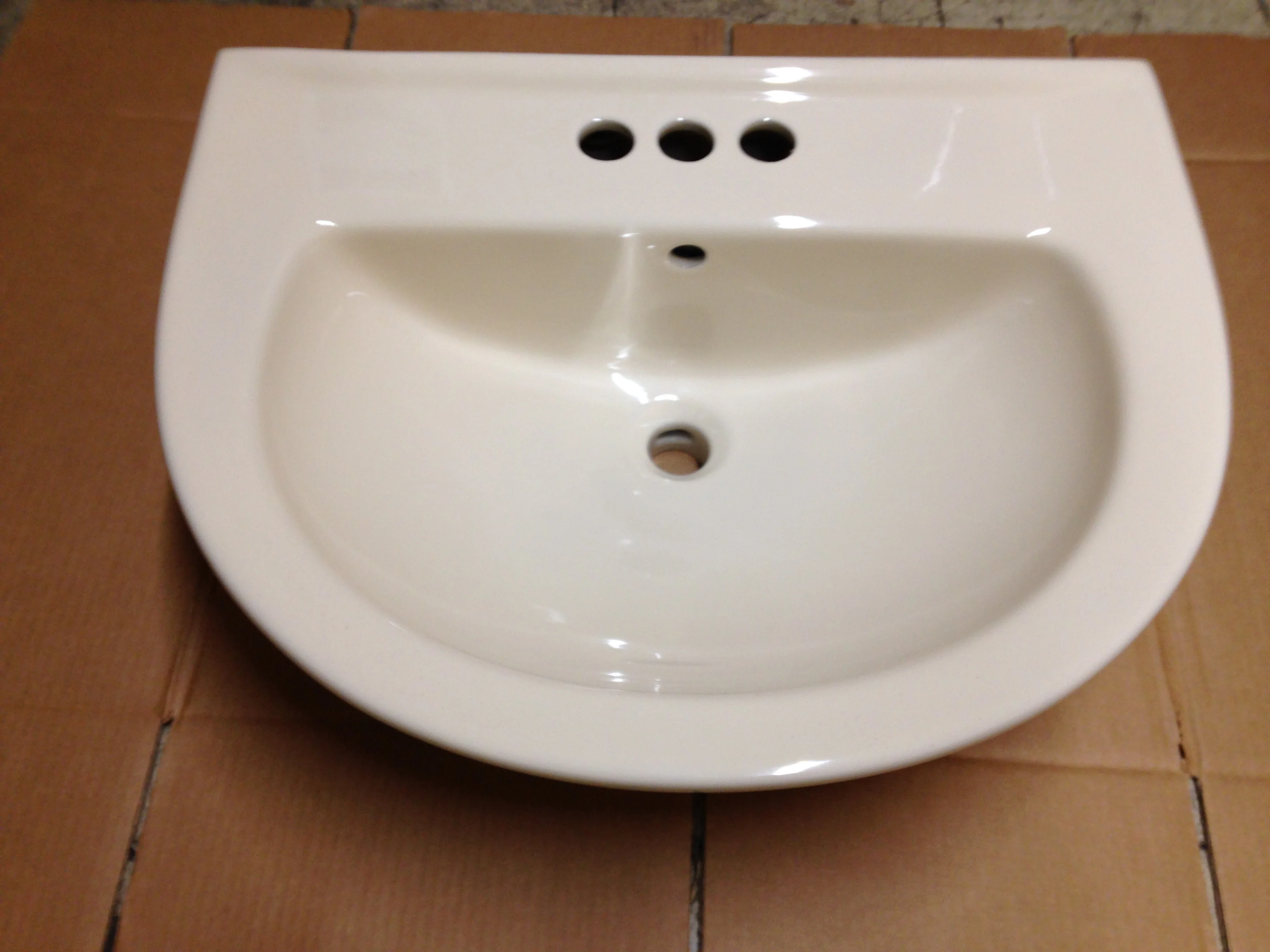 Evolution Pedestal Lavatory Top Sink
