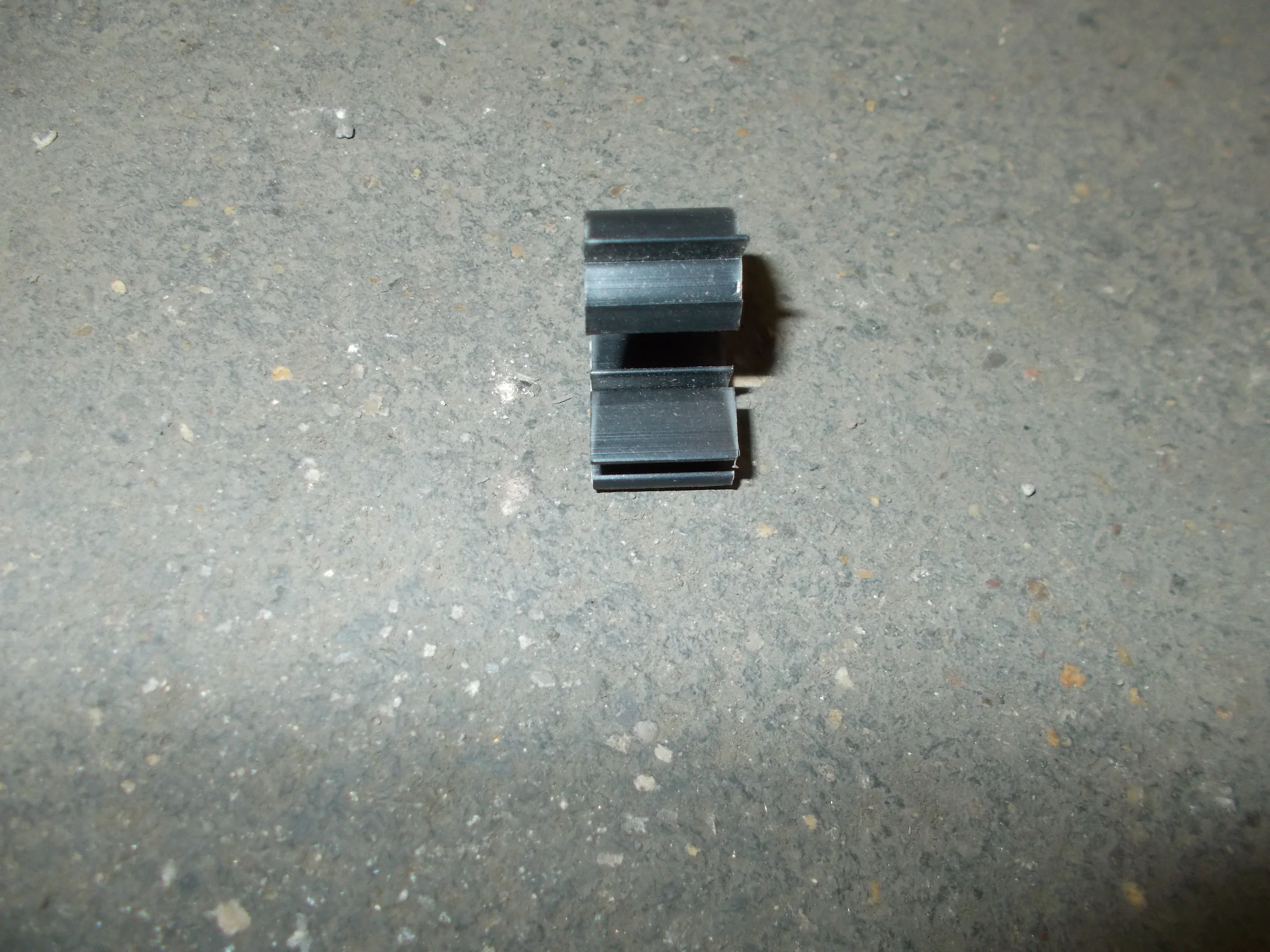 FASTENER, STICK-ON WIRE SUPPORT - Image 3
