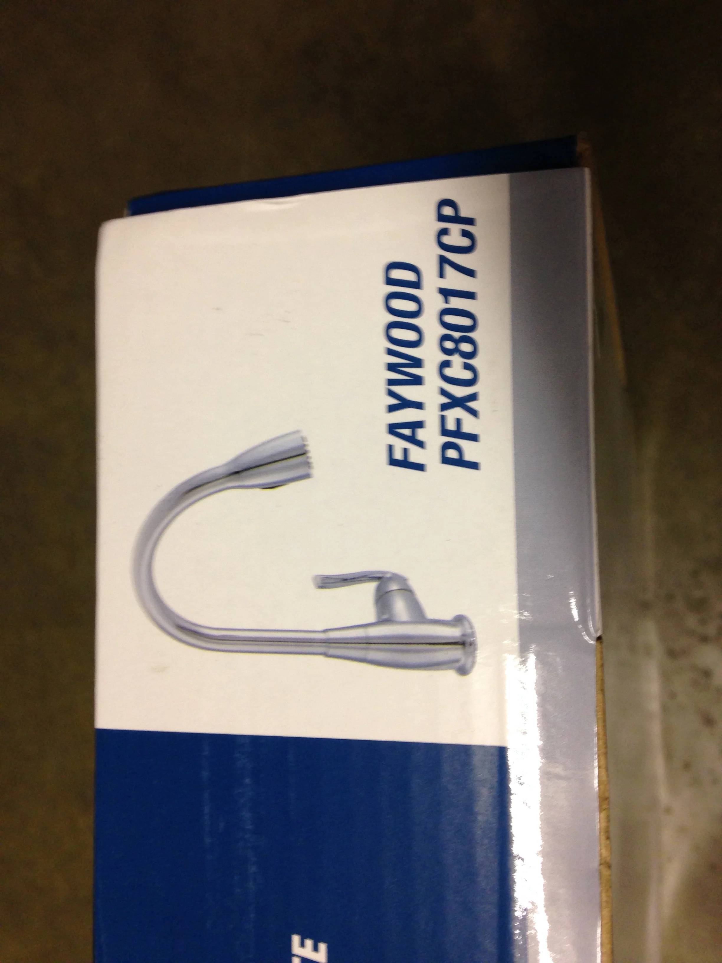Faywood Single Handle Pull Down Kitchen Faucet, Polished Chrome - Image 3