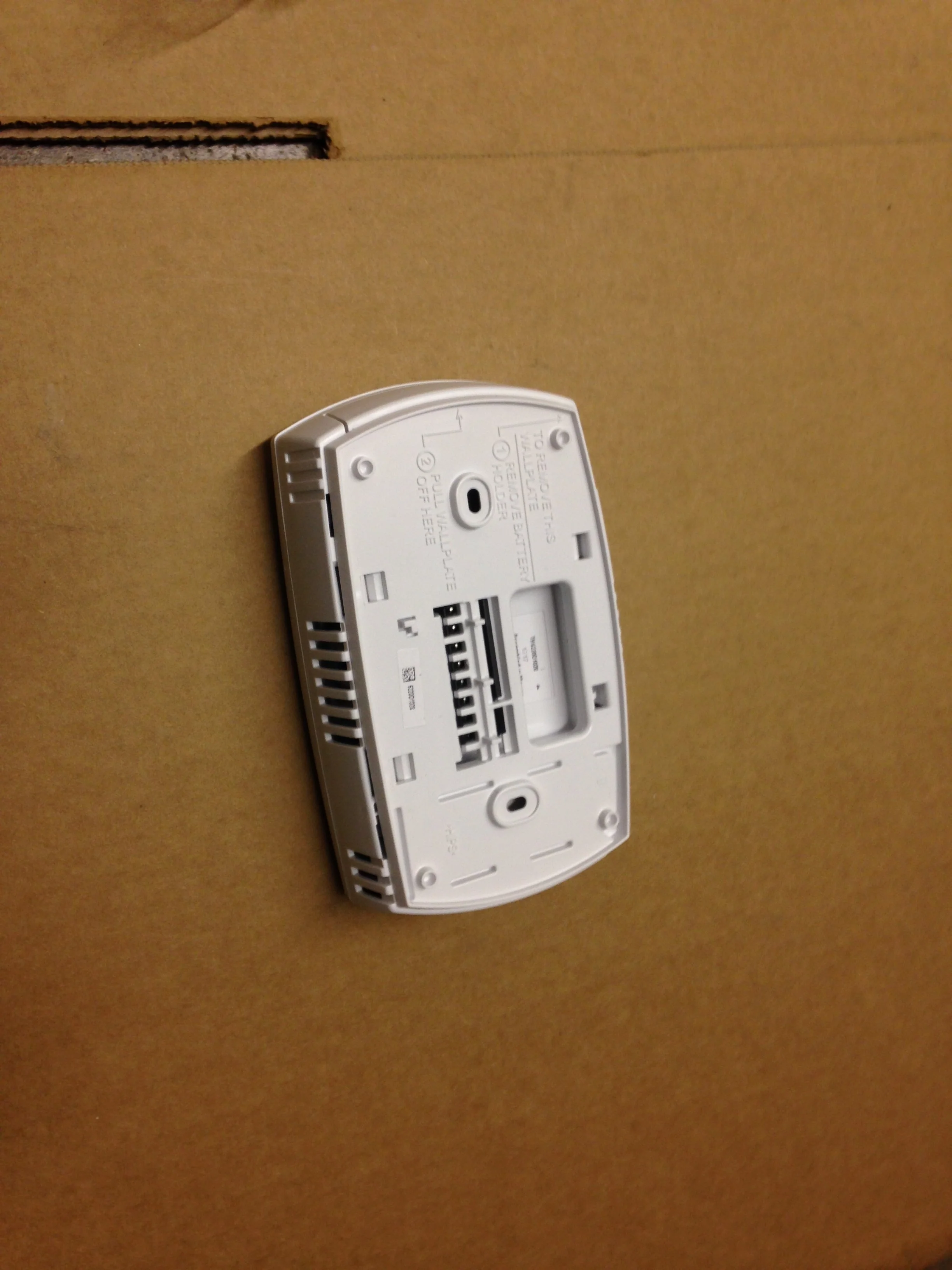 Focus Pro 6000 Programmable Thermostat 2 Heat/1 Cool Heat Pump, 2 Heat / 2 Cool Cconventional. 24V - Image 3