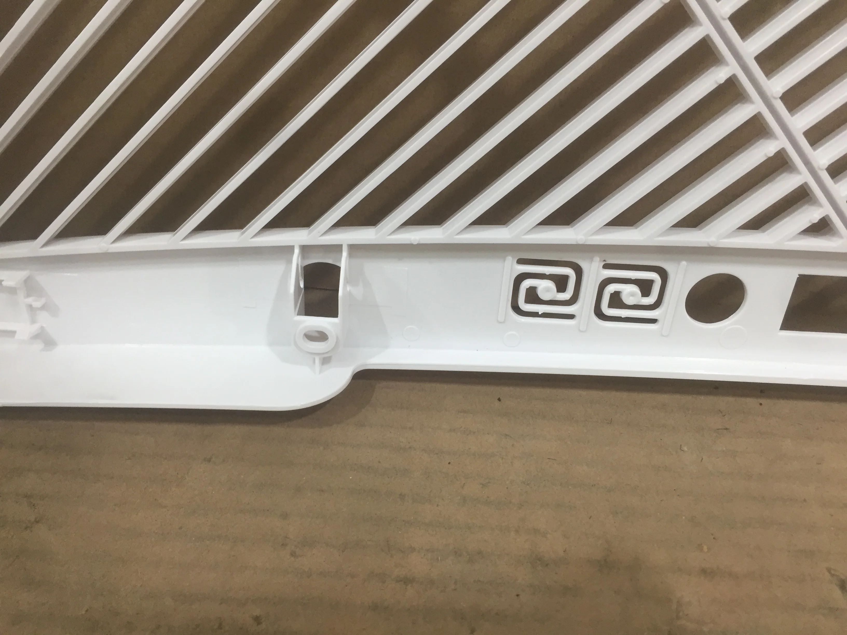 Front Grille - Image 6