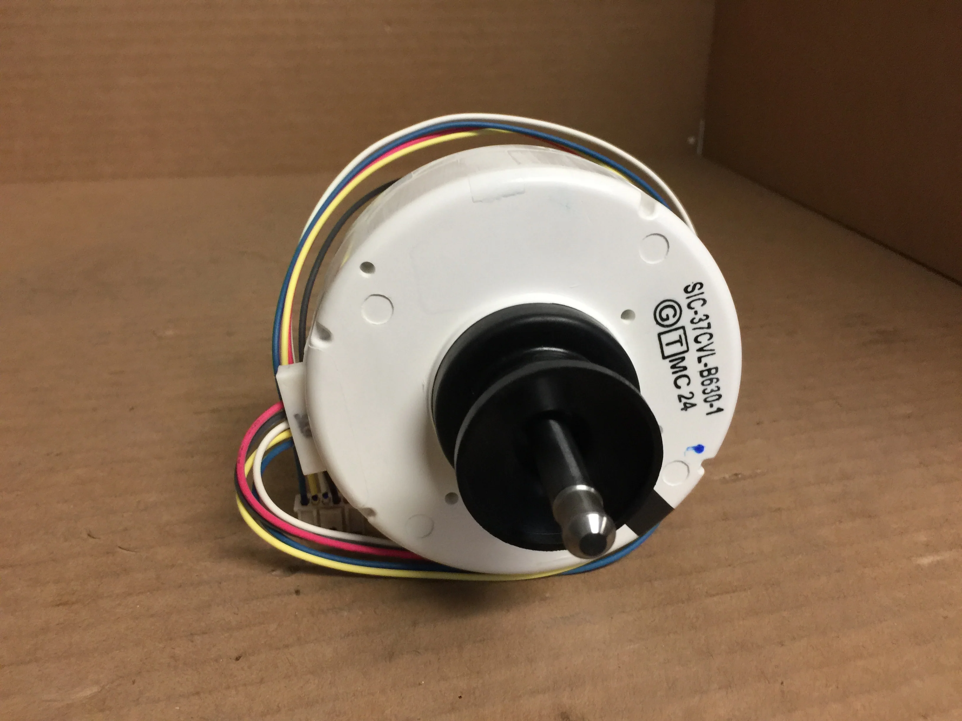 Indoor Fan Motor; DC162V, 30W, 8P - Image 3