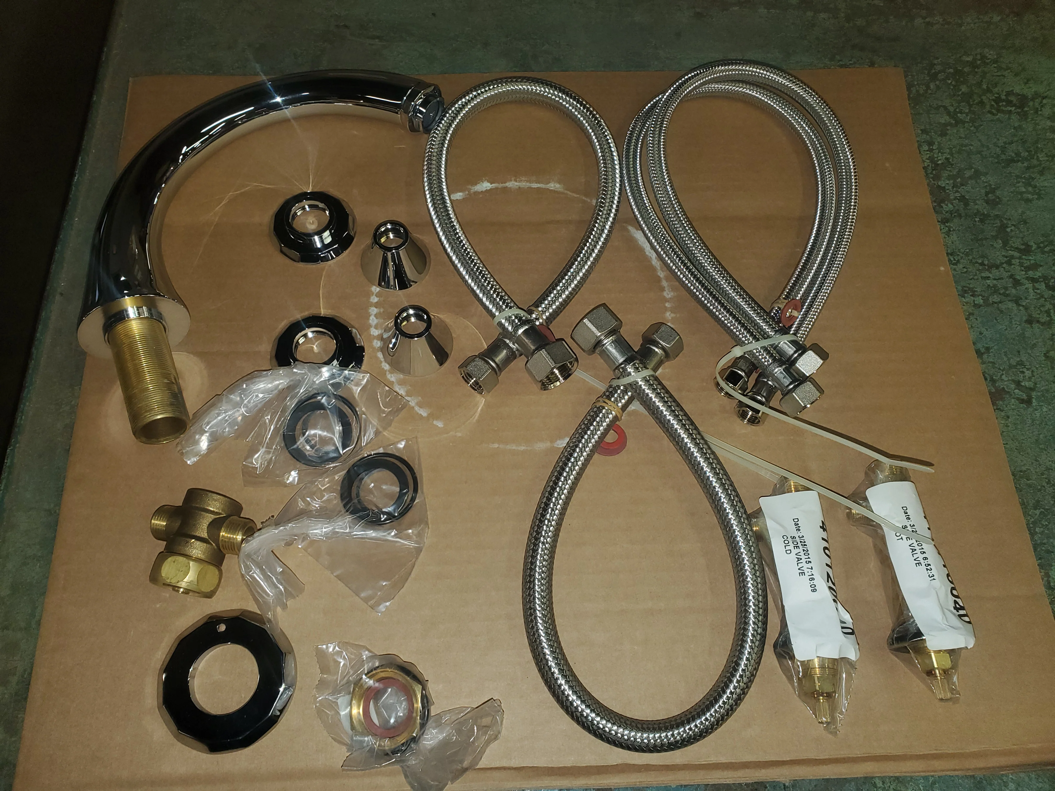 Kensington 3-Hole Deck Mounted Roman Tub Filler - Image 2
