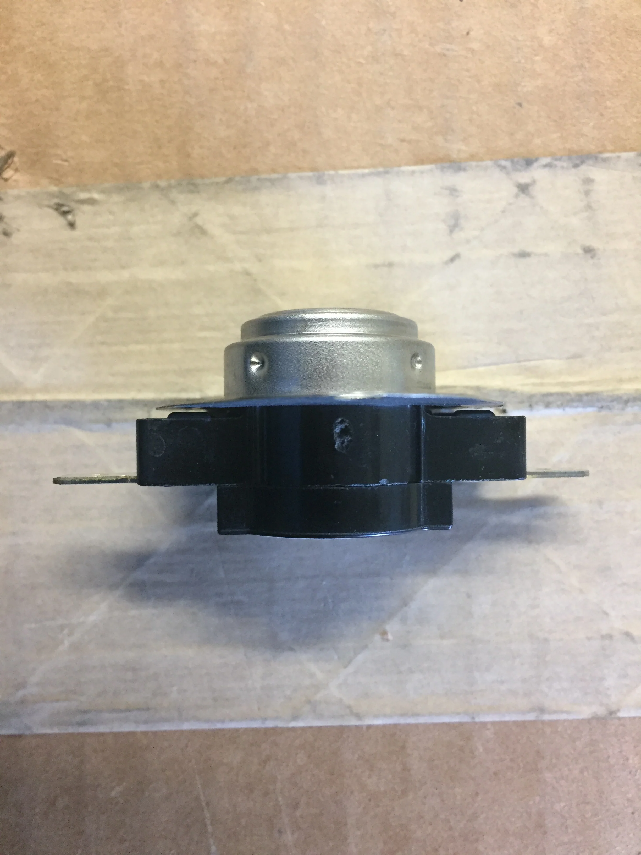Limit Control Thermostat, Open:250, Close:210 (40) - Image 4