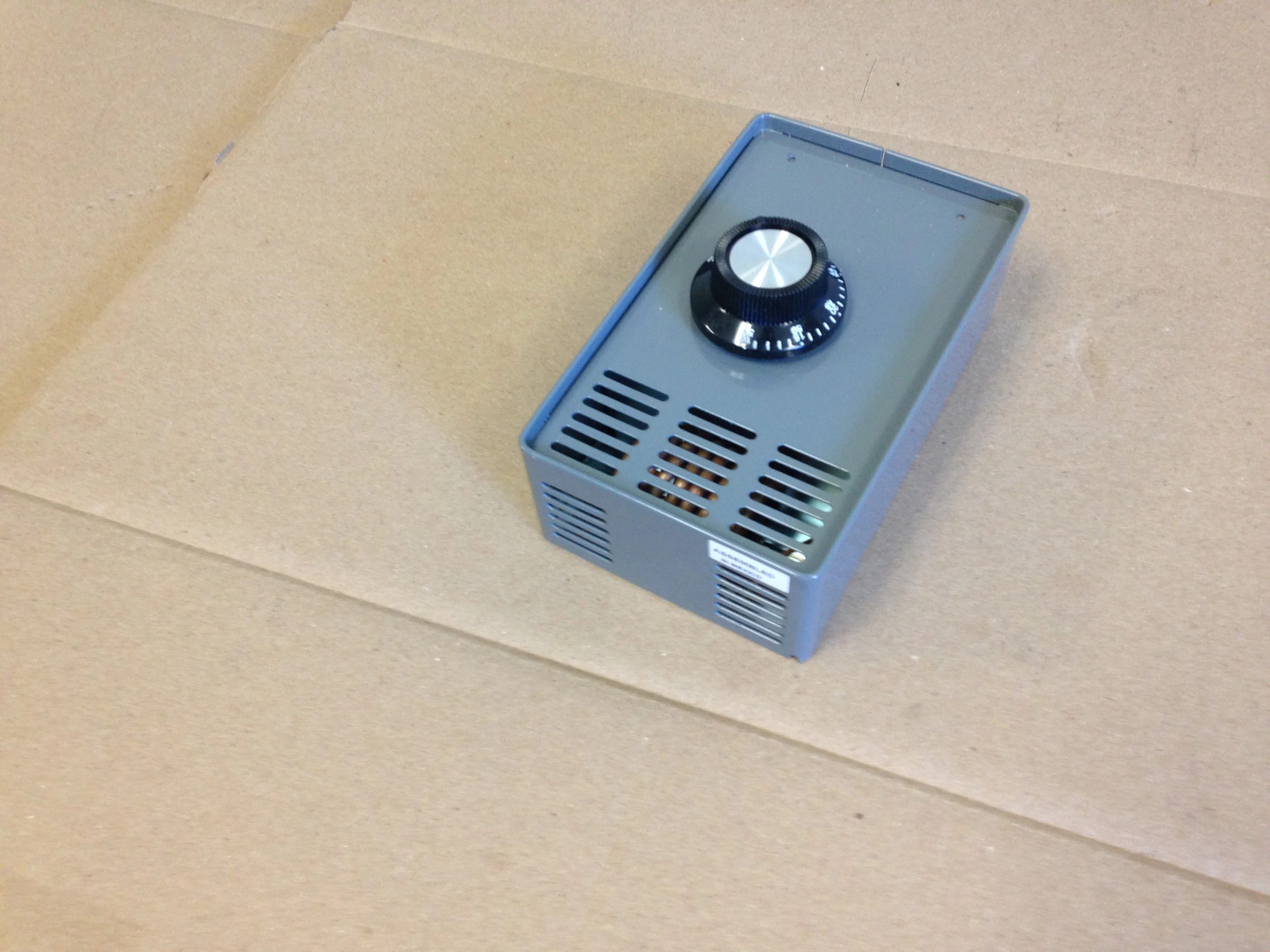 Line-Voltage Thermostat, 277V/60, 25 Amps