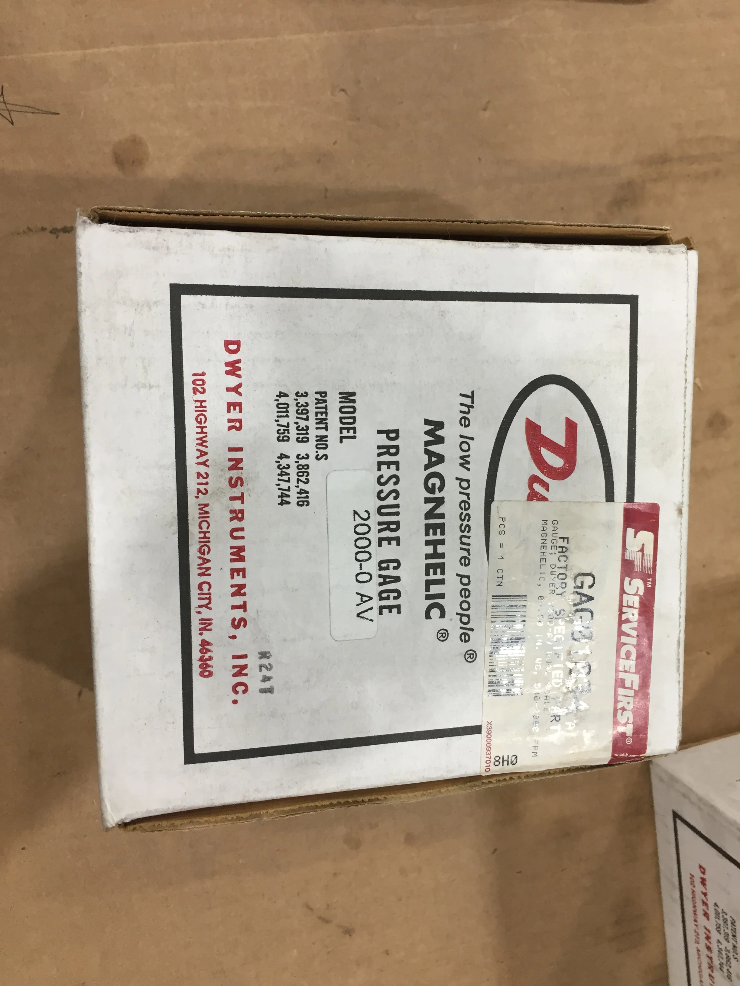 Magnehelic Pressure Gauge, Dwyer 2000-AV Dual Scale 0-.50"WC 500-2800 FPM - Image 4
