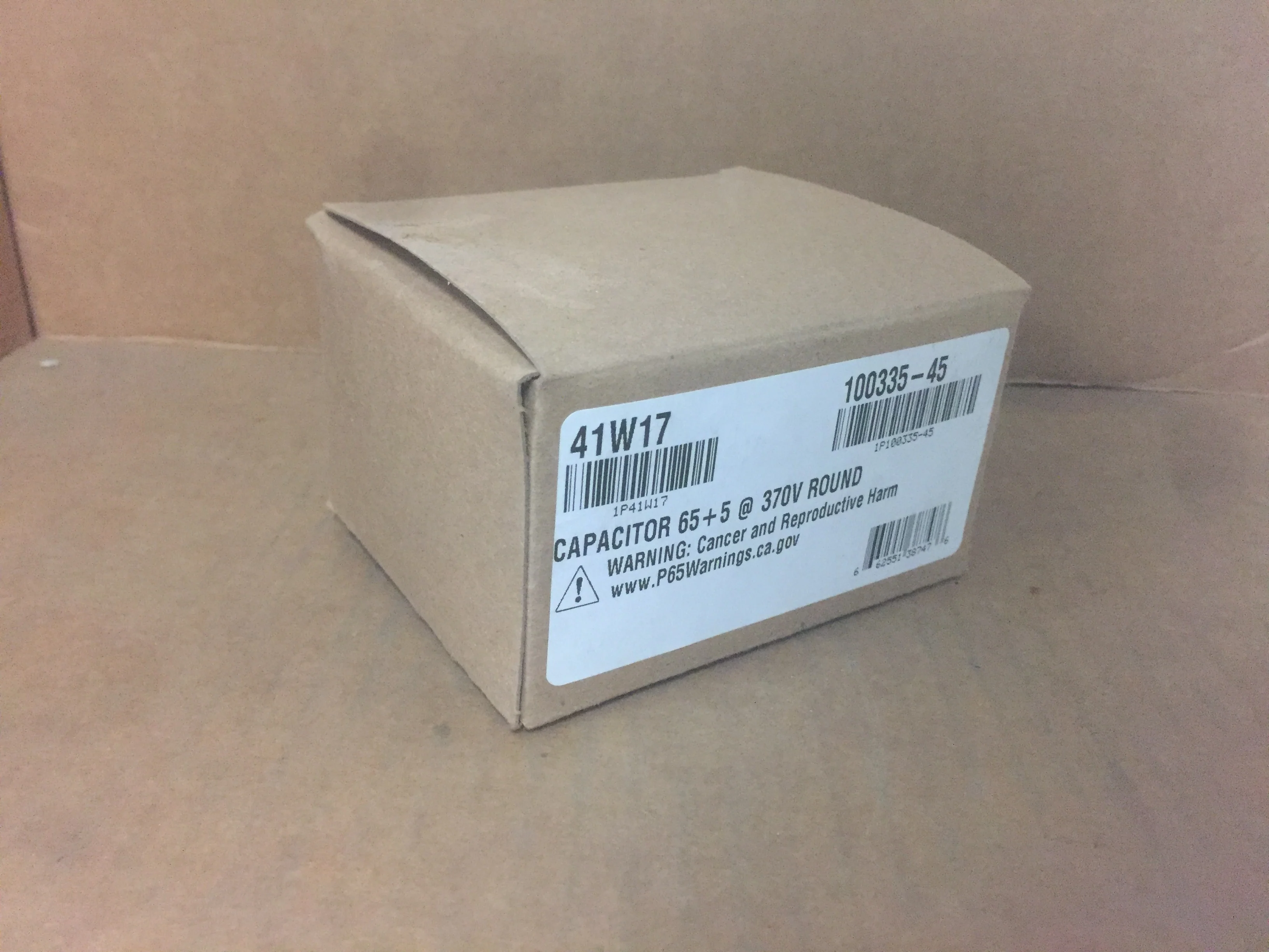 MFD 65+5 370 VAC Round Capacitor - Image 4
