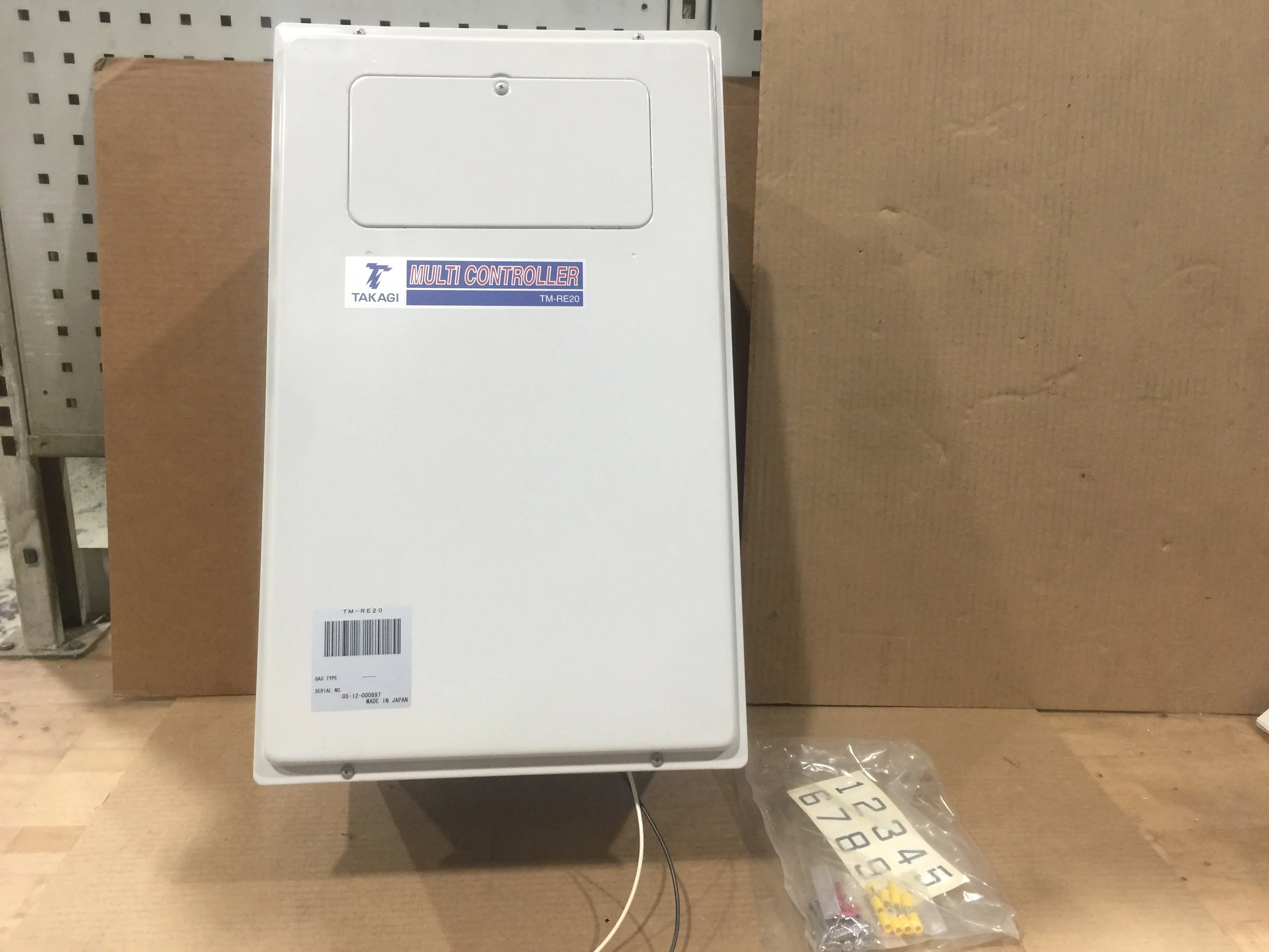 Mobius Series Multi-Unit Controller for T-M1 Water Heaters; 120VAC, 60 Hz