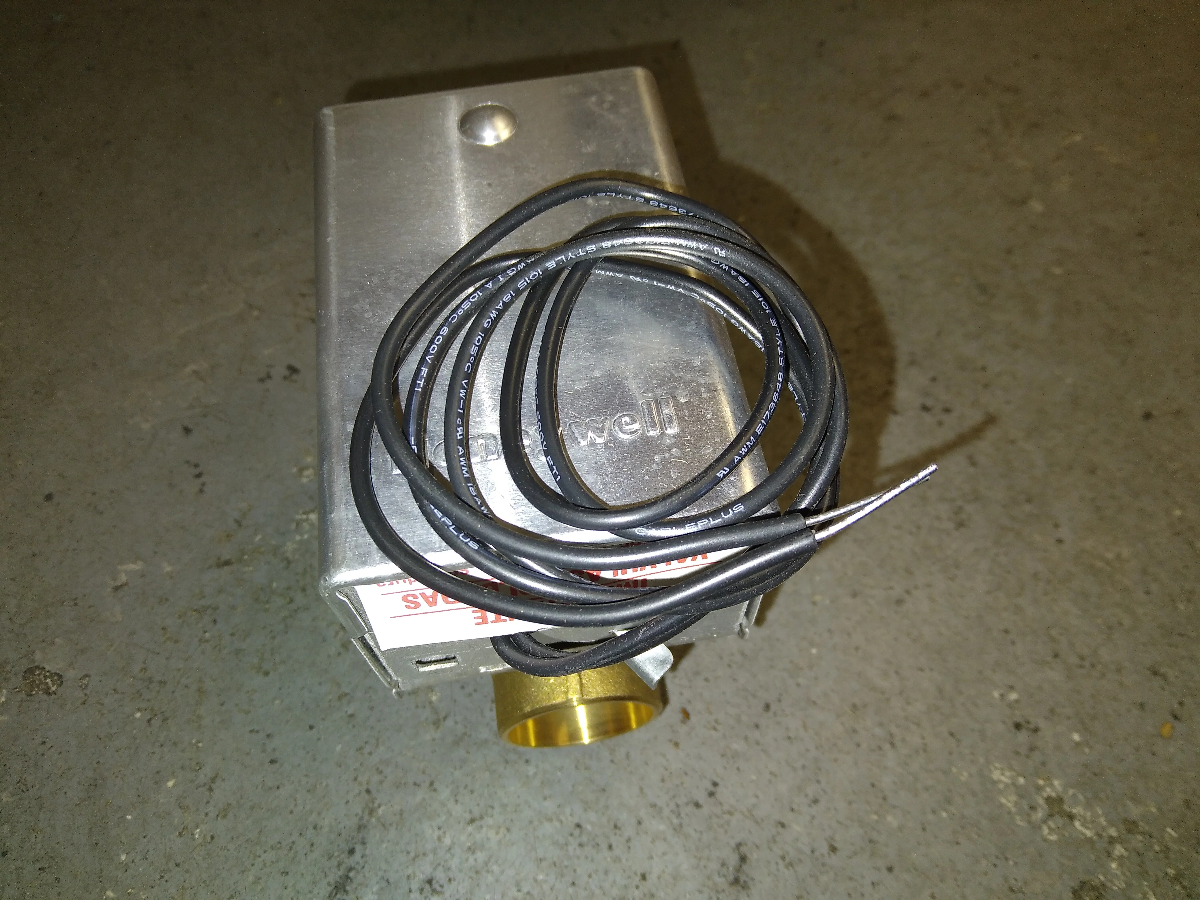 MOTORIZED POWERHEAD VALVE 120/50-60 0.08 AMPS 6/5 WATTS - Image 2